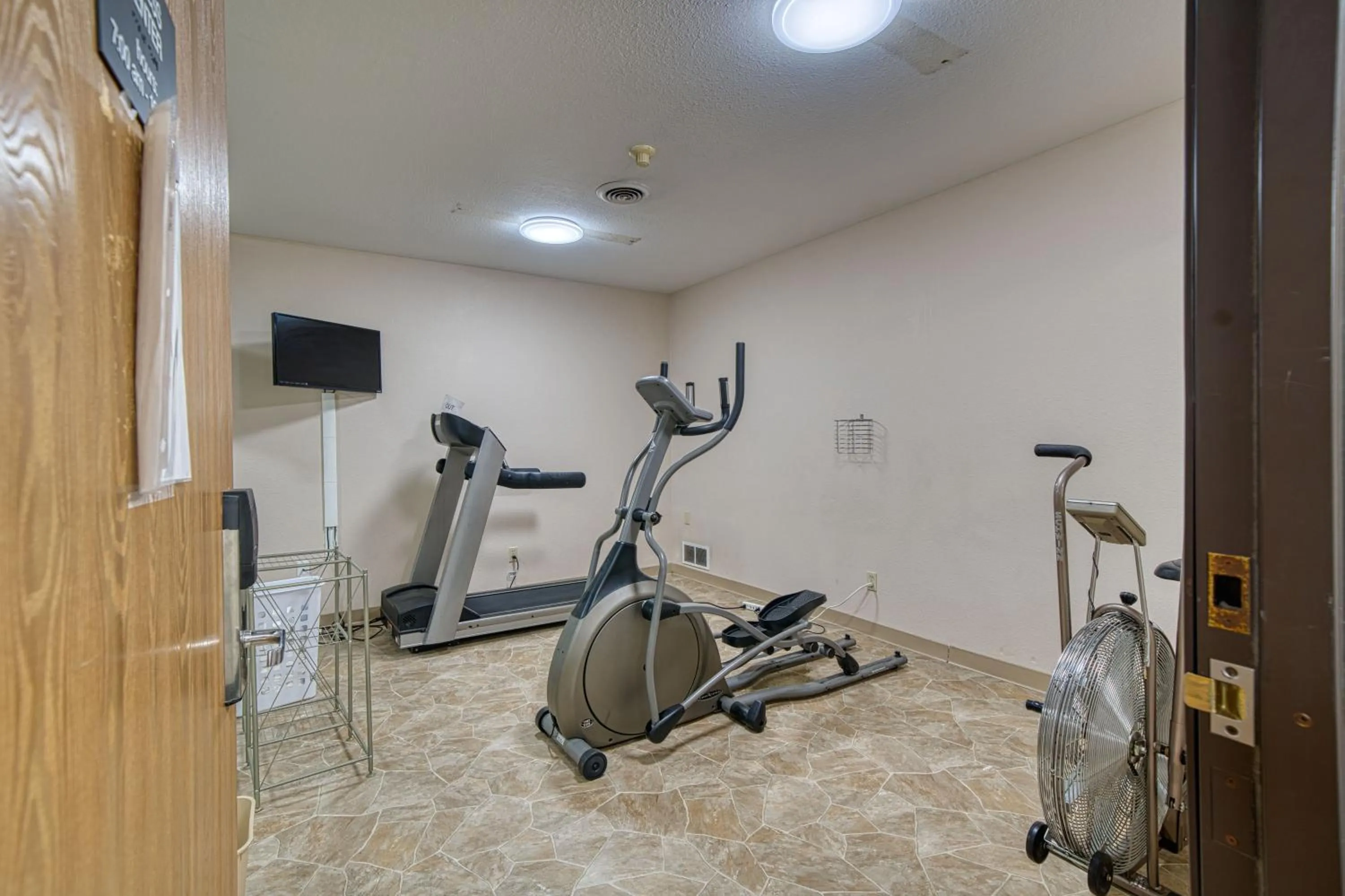 Fitness centre/facilities in Super 8 by Wyndham Sturgis