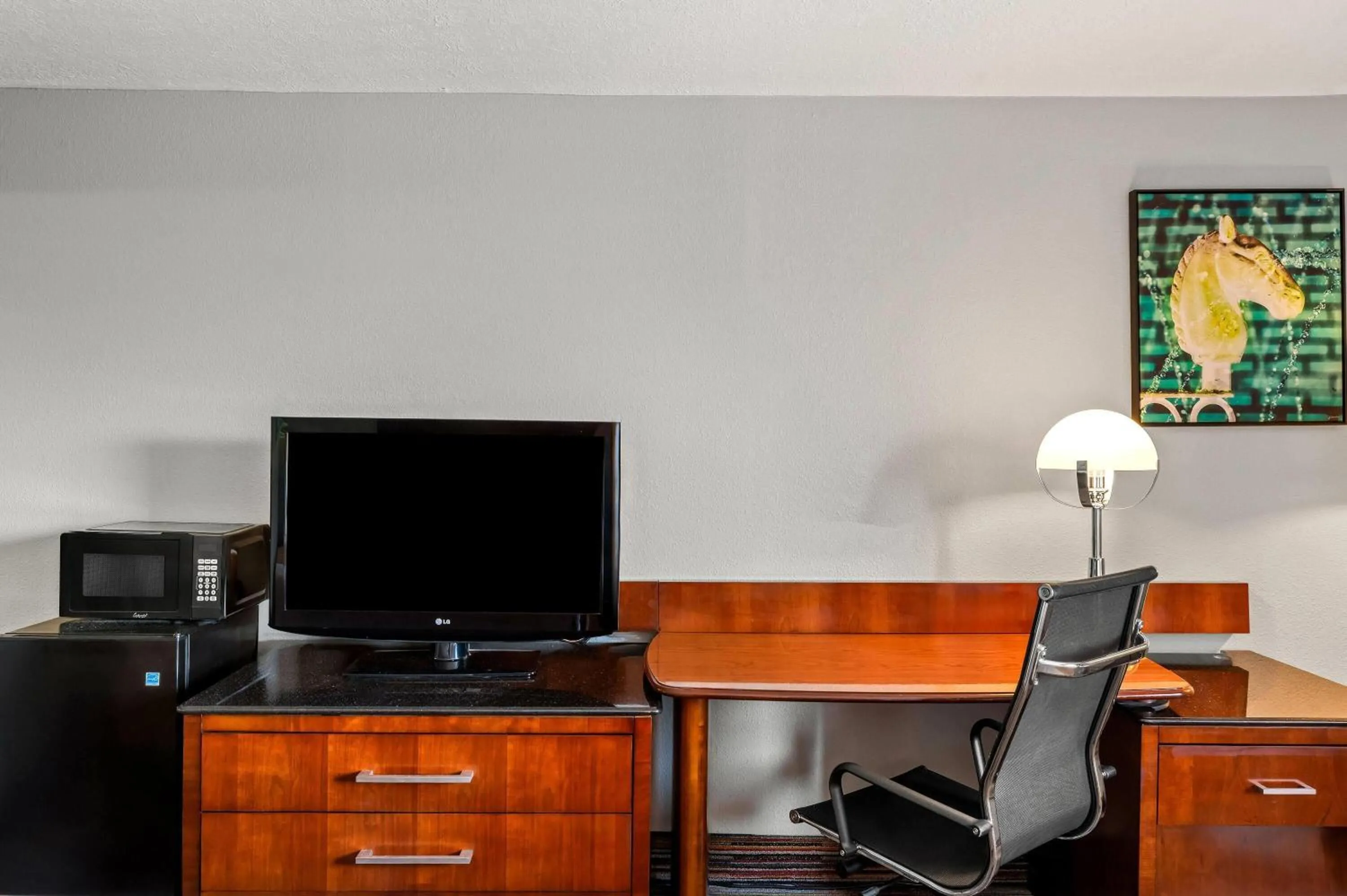 Bed in Travelodge by Wyndham Bloomington