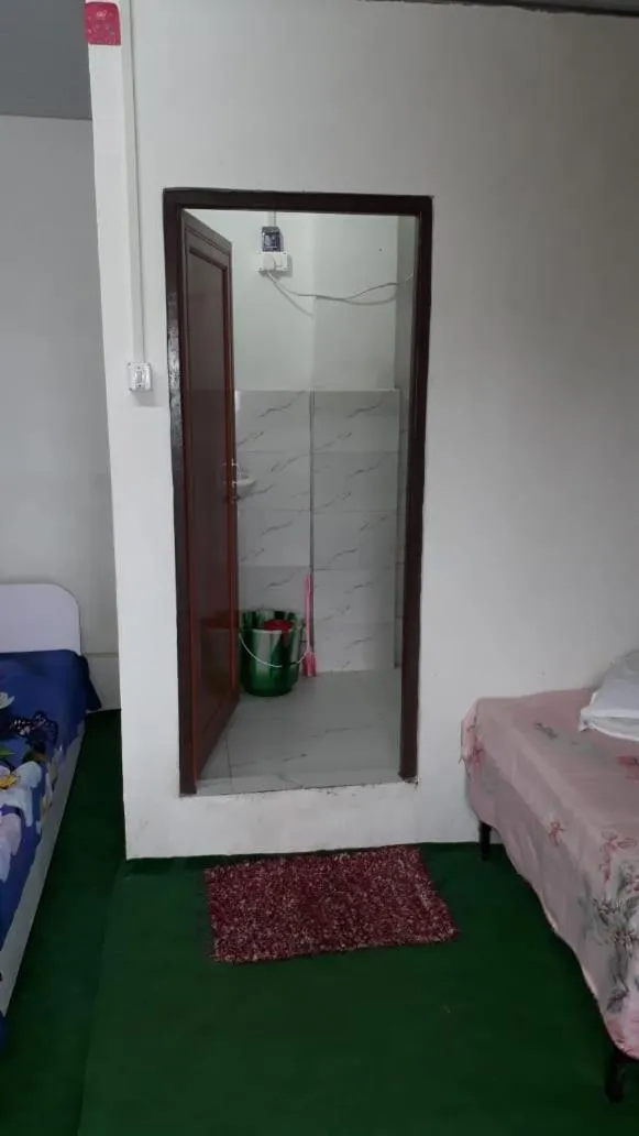 Bathroom, Bed in Laliguras Homestay