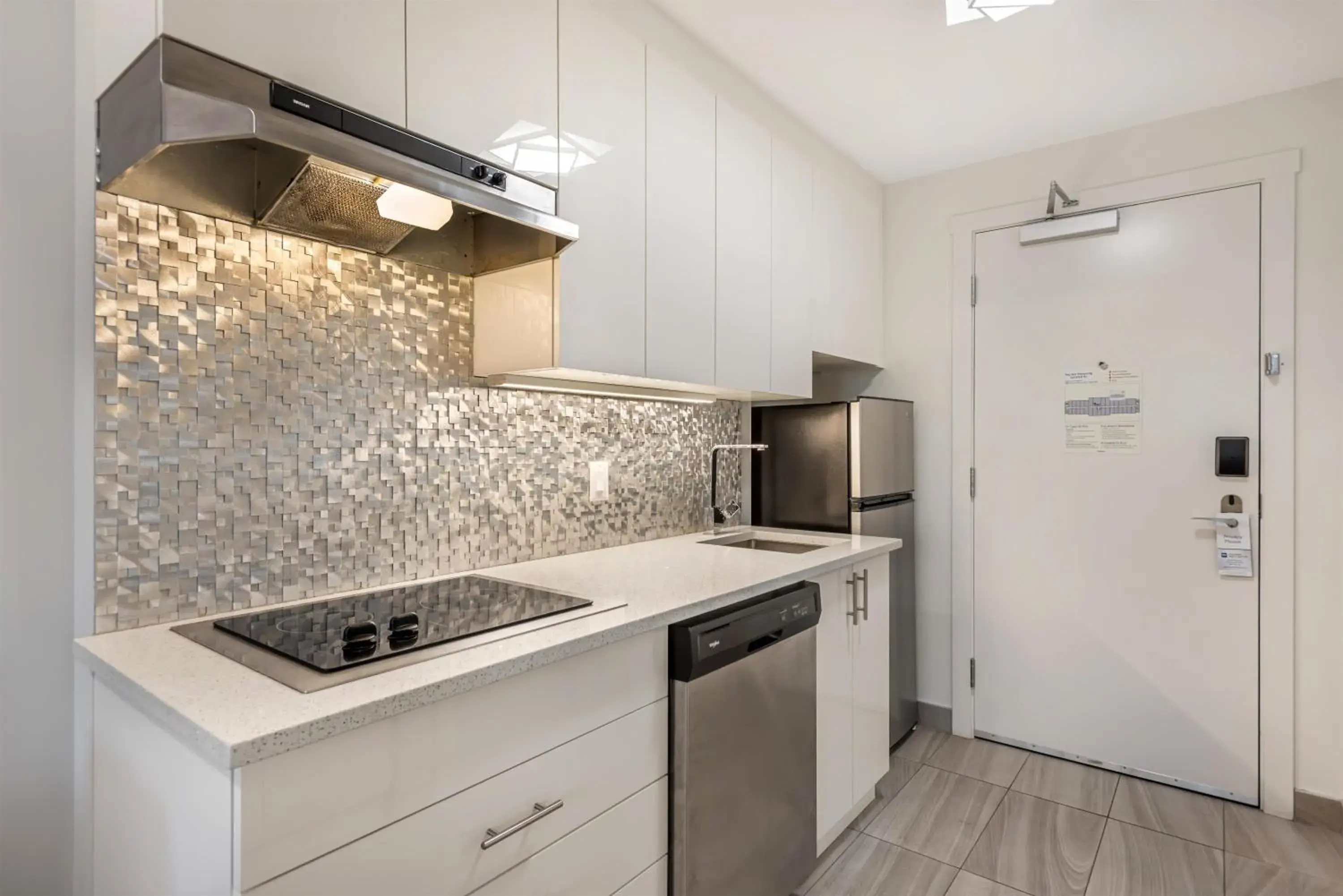 King Suite with Sofa Bed - Non-Smoking in Executive Residency by Best Western Calgary City View North King Suite with Sofa Bed - Non-Smoking in Executive Residency by Best Western Calgary City View North