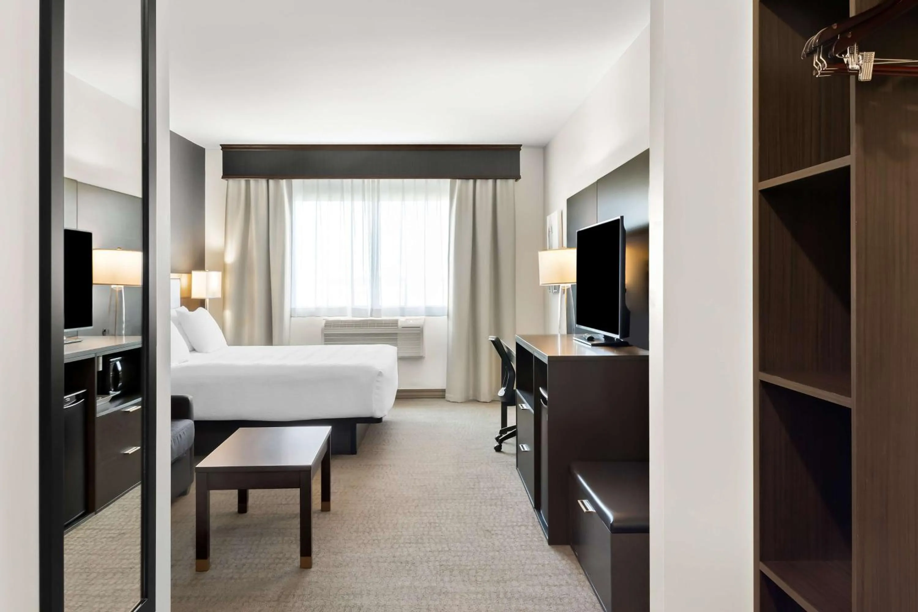 Bedroom, Bed in Best Western Plus Morden