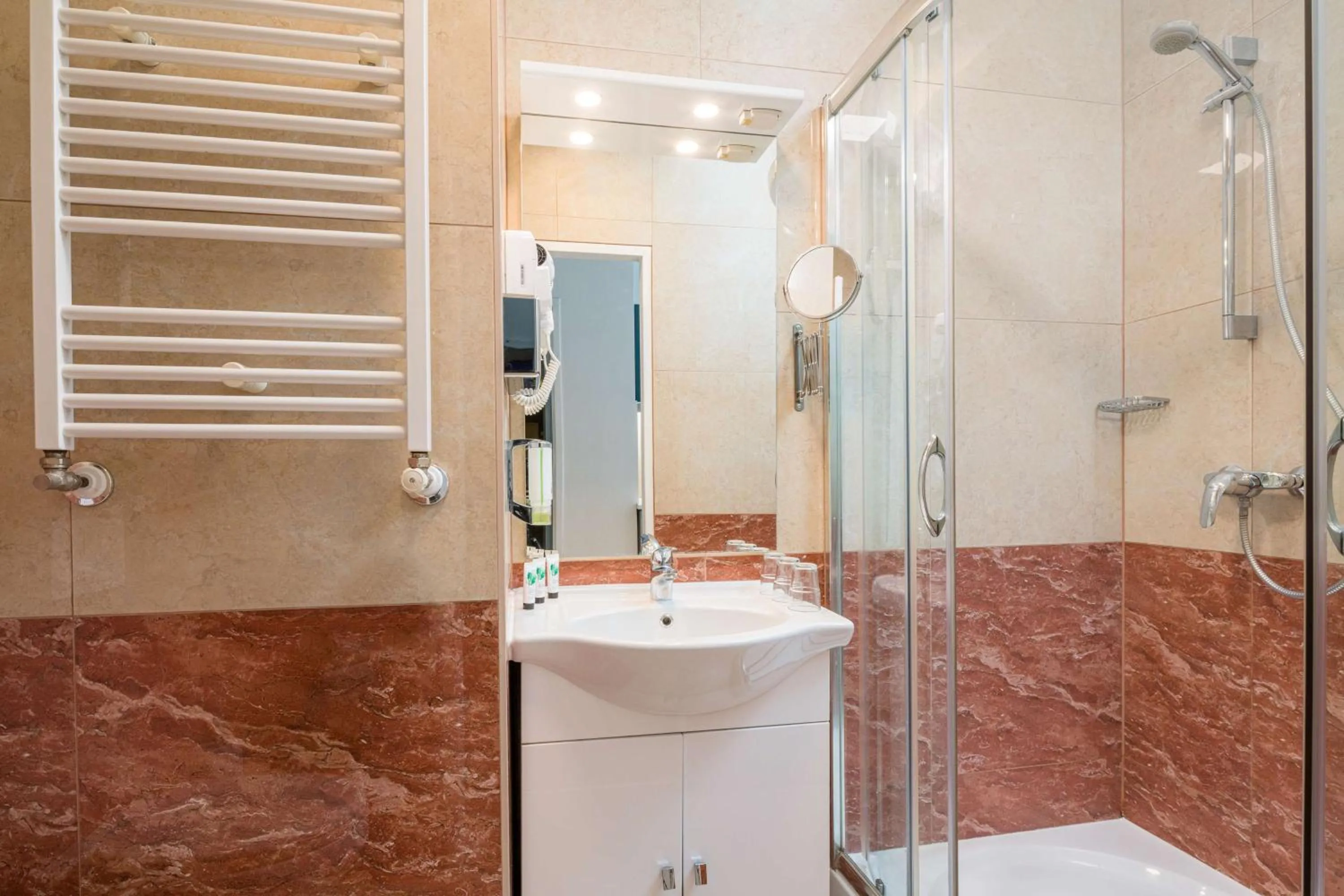 Bathroom in Best Western Plus Celebrity Suites