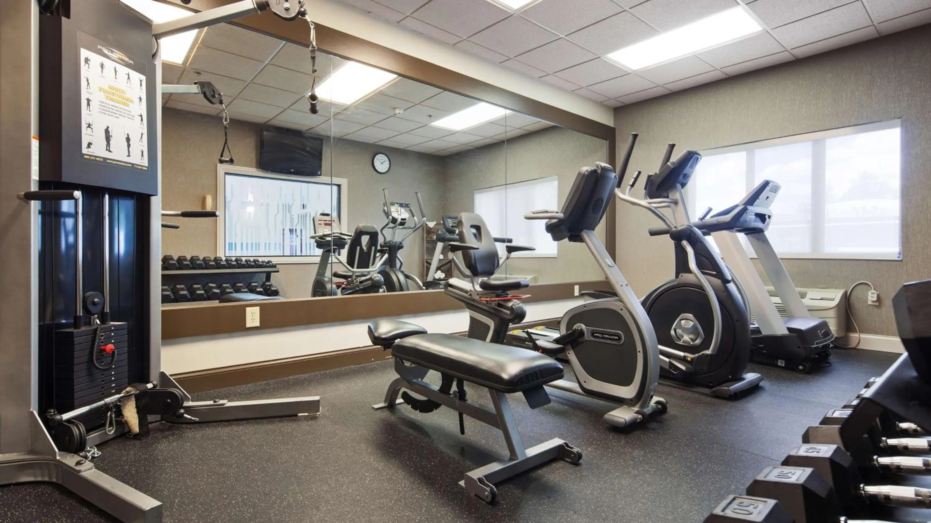 Fitness centre/facilities in Best Western Elkhart Inn & Suites