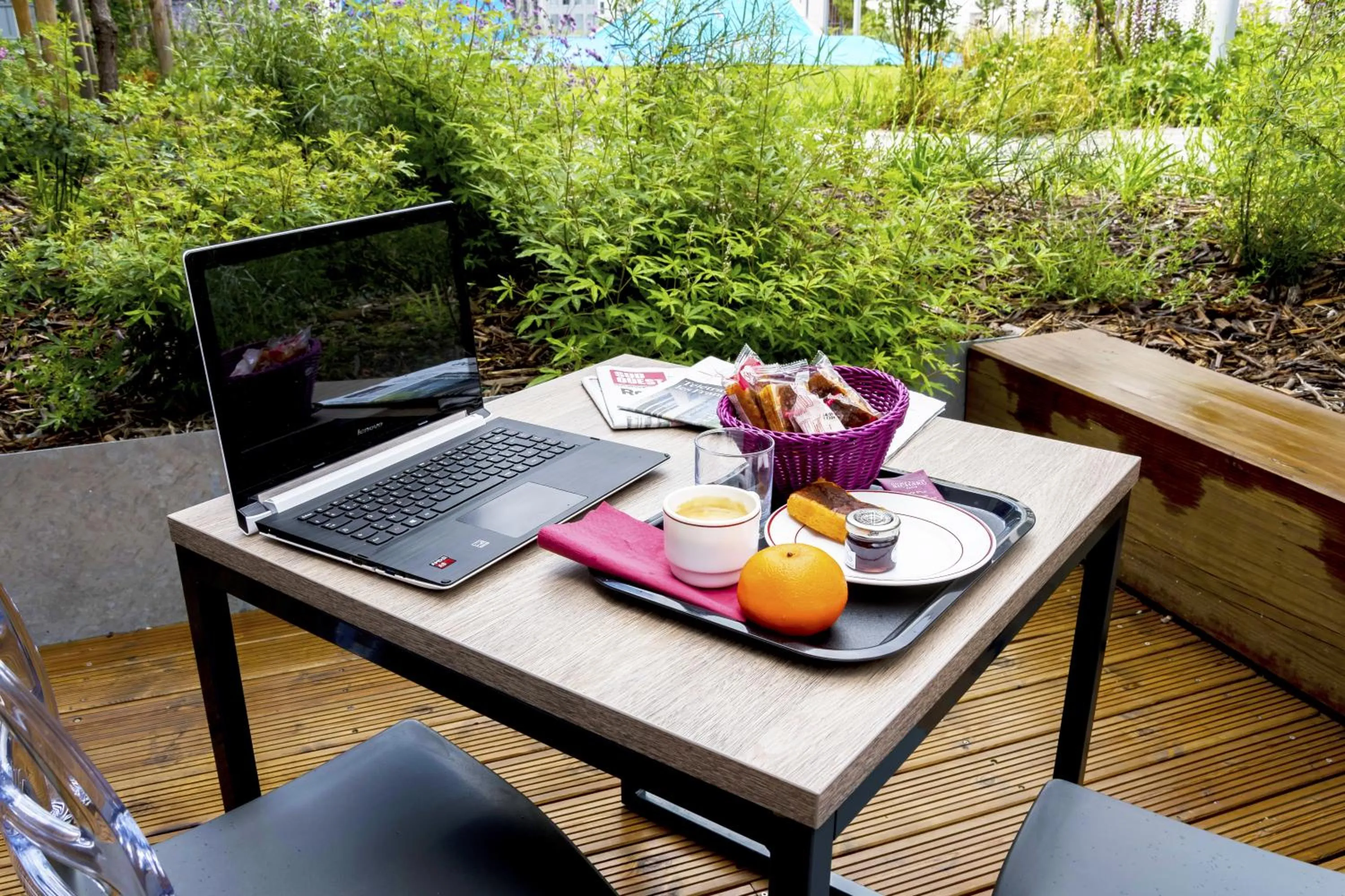 Patio in Appart-Hôtel Mer & Golf City Bordeaux Lac