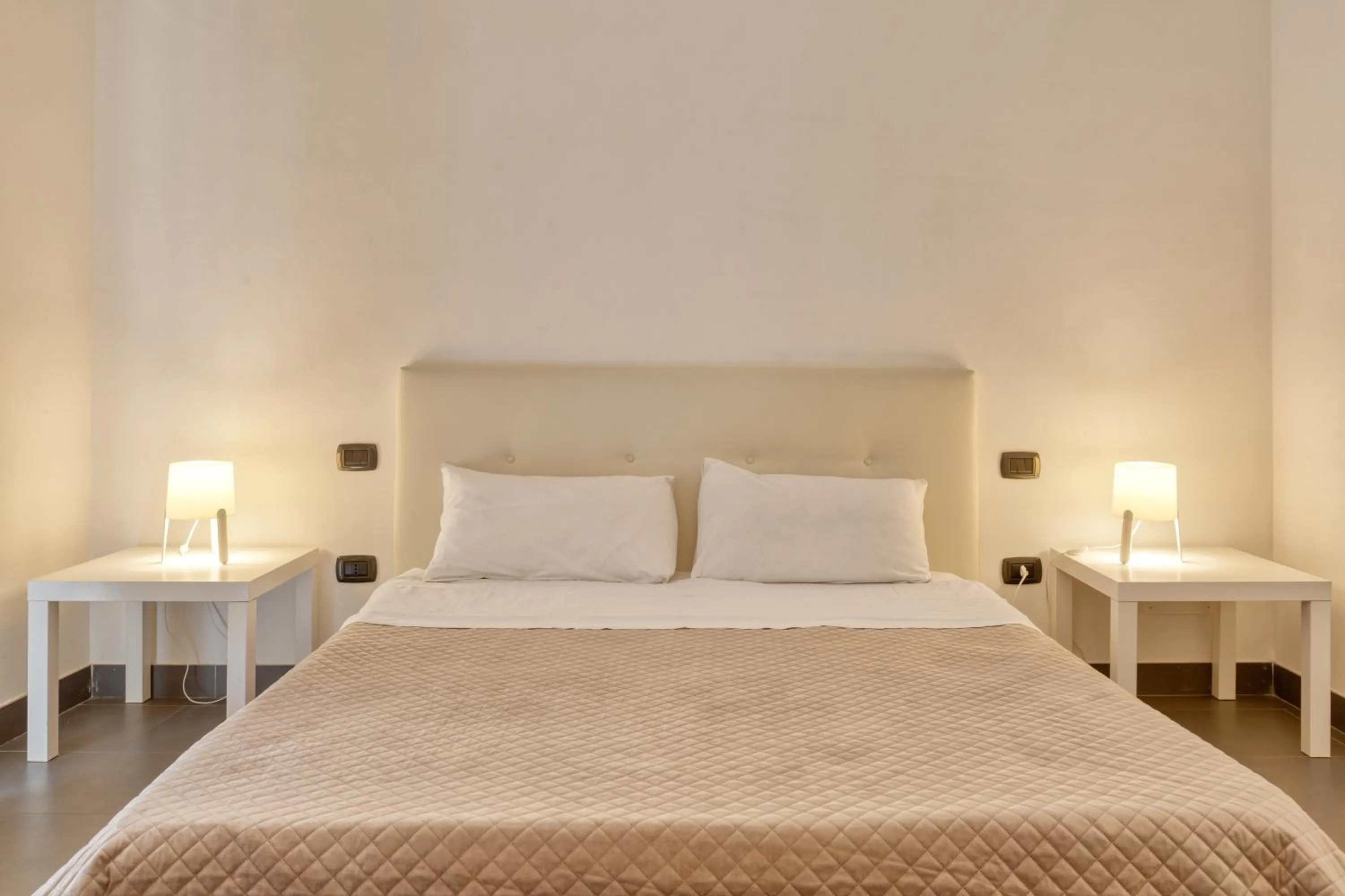 Bedroom, Bed in Pupi 93 Rooms