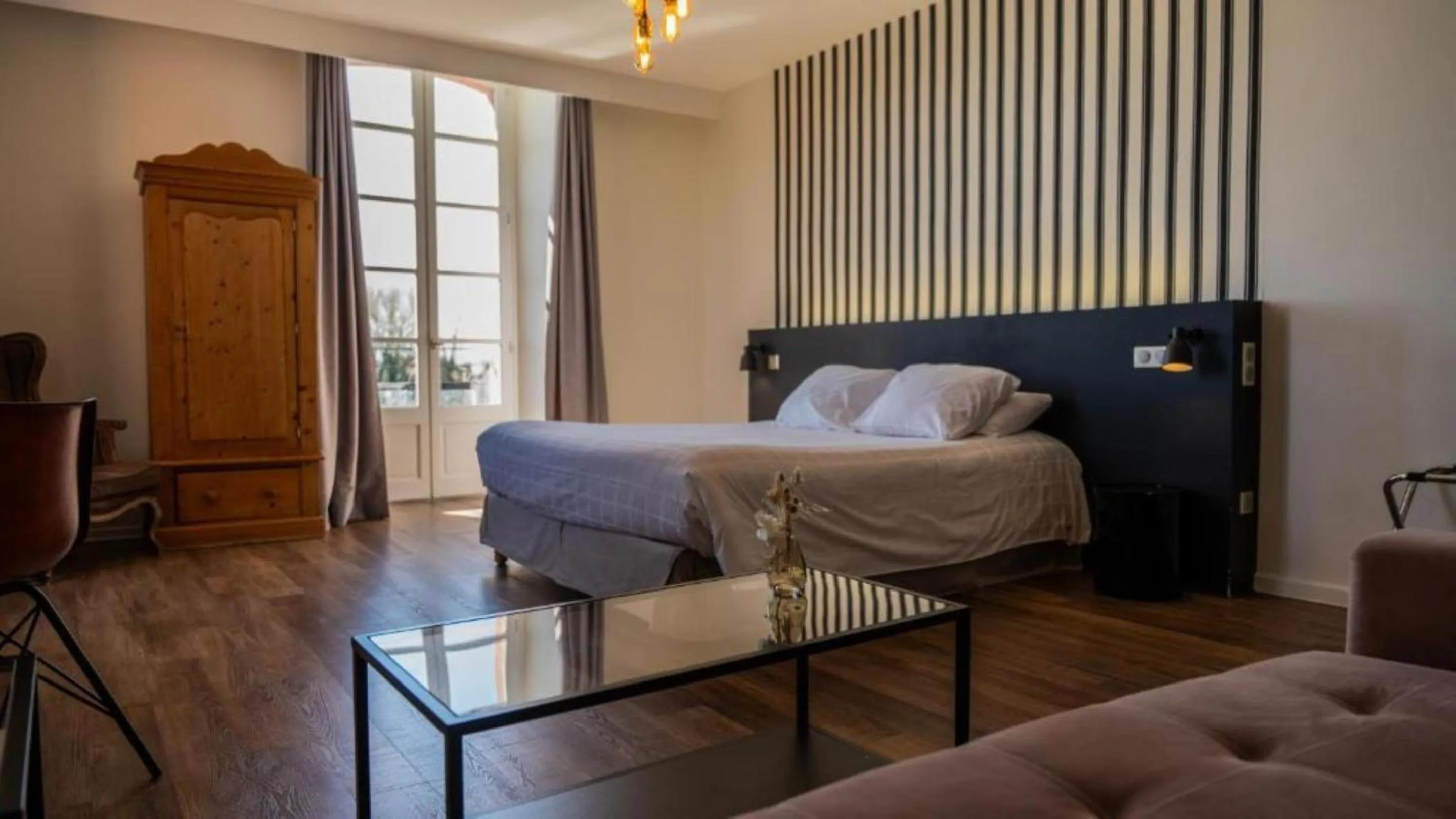 Bedroom, Bed in Le Moulin de Moissac, Sure Hotel Collection by Best Western