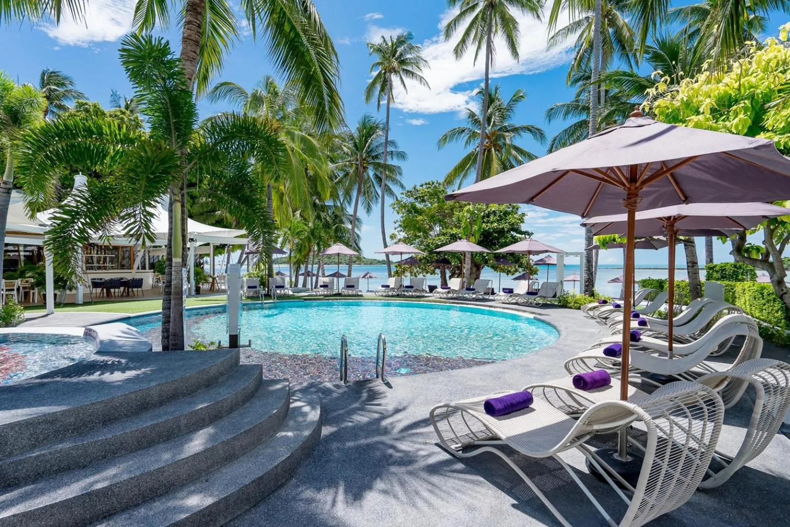 Swimming pool in La Vida Samui