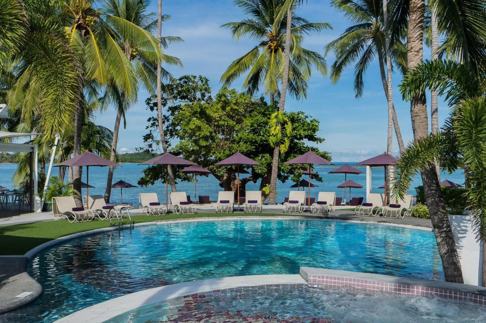 Swimming pool in La Vida Samui