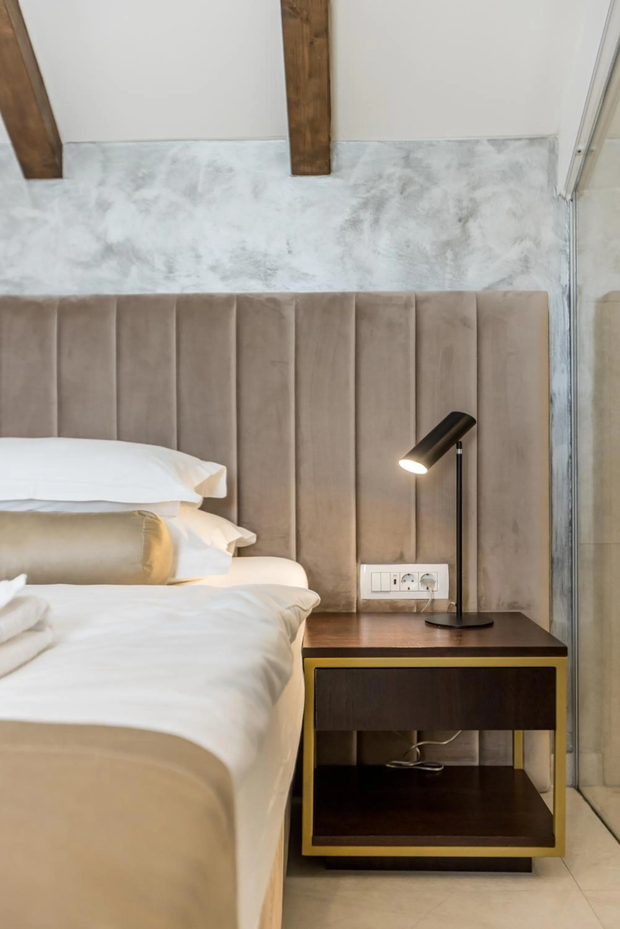 Bed in Sperone Hotel