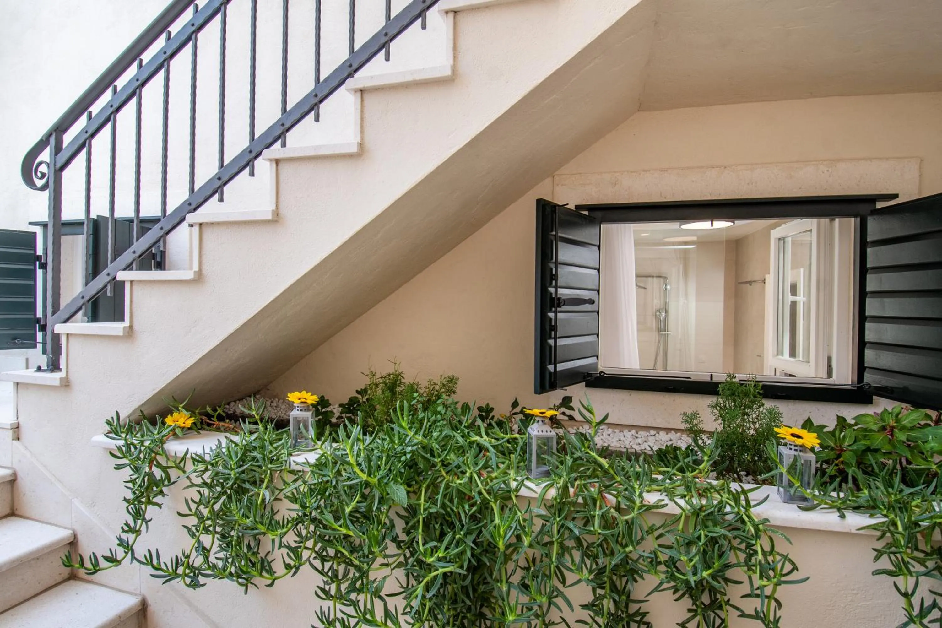 Garden view in Sperone Hotel