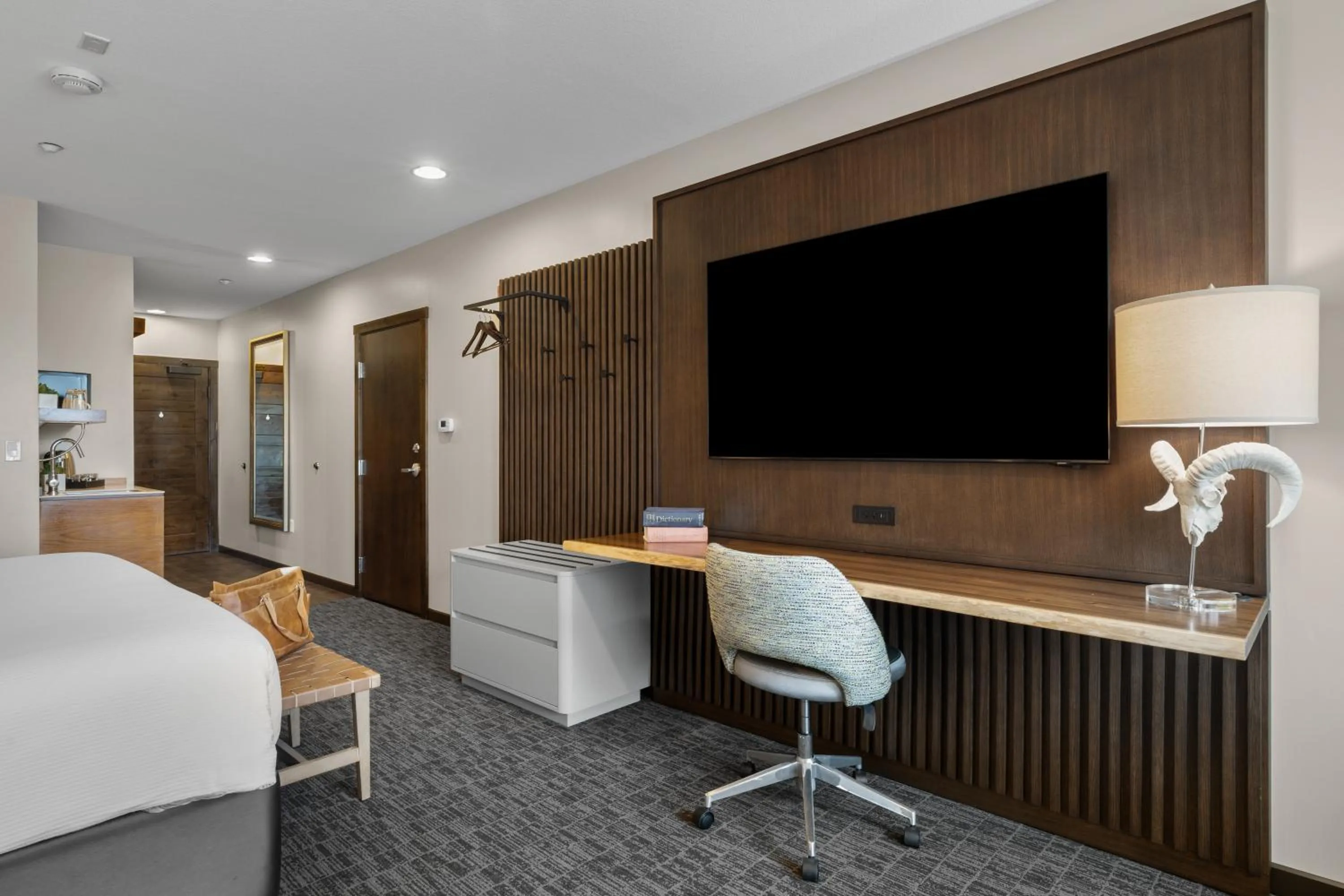 Bedroom in Oxford Hotel Bend