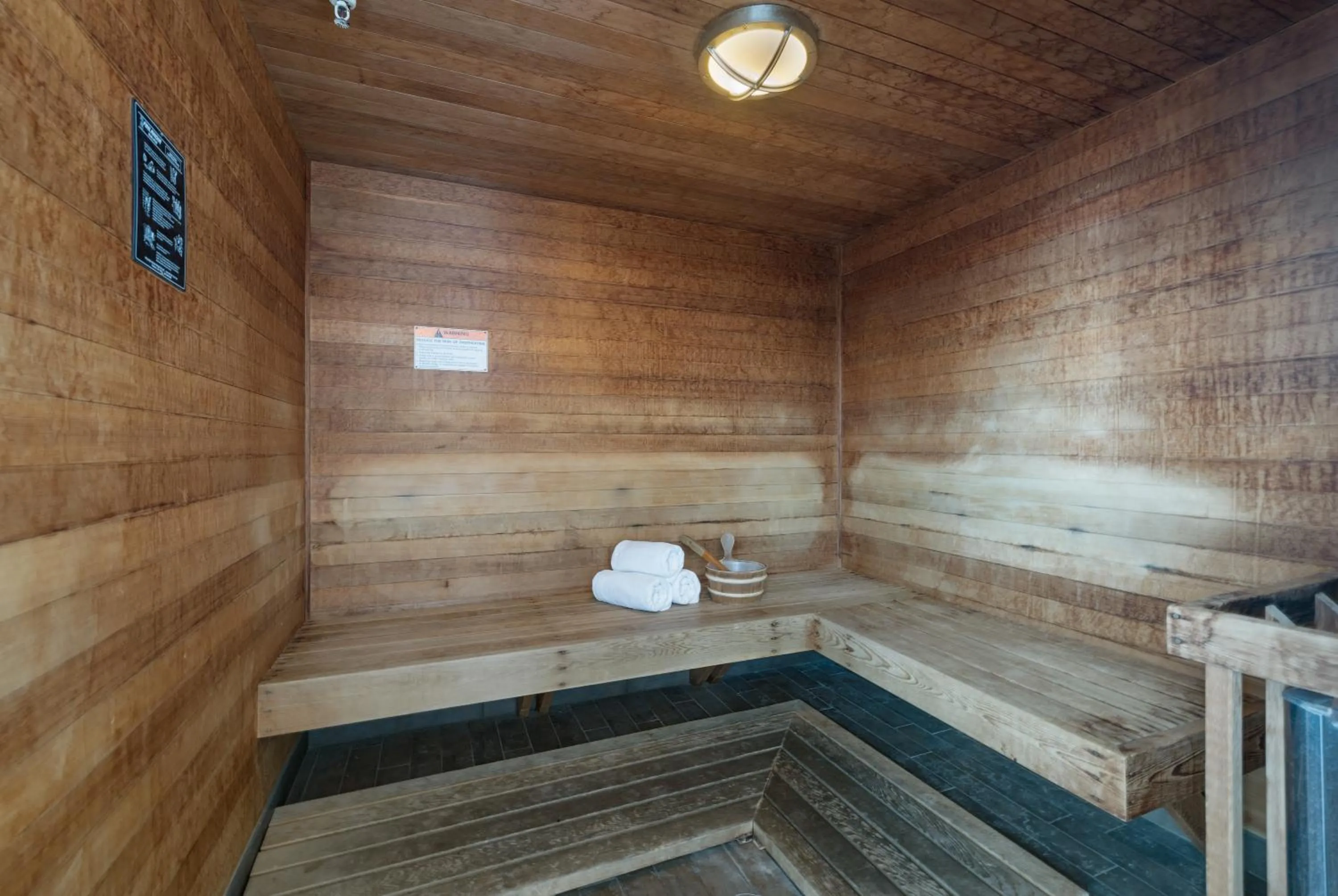 Sauna in Oxford Hotel Bend