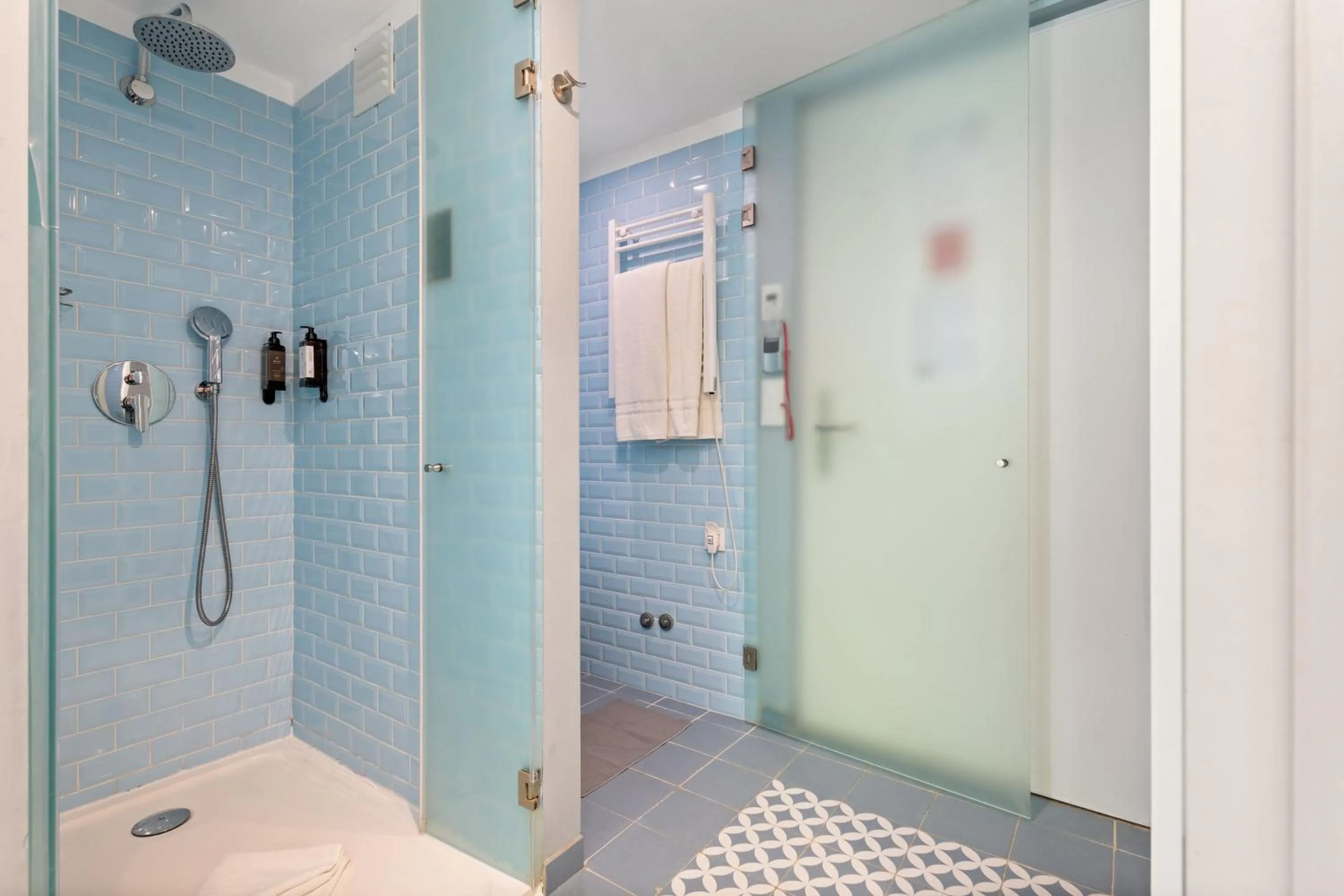 Shower in Jardim da Batalha Boutique Hotel by Shiadu