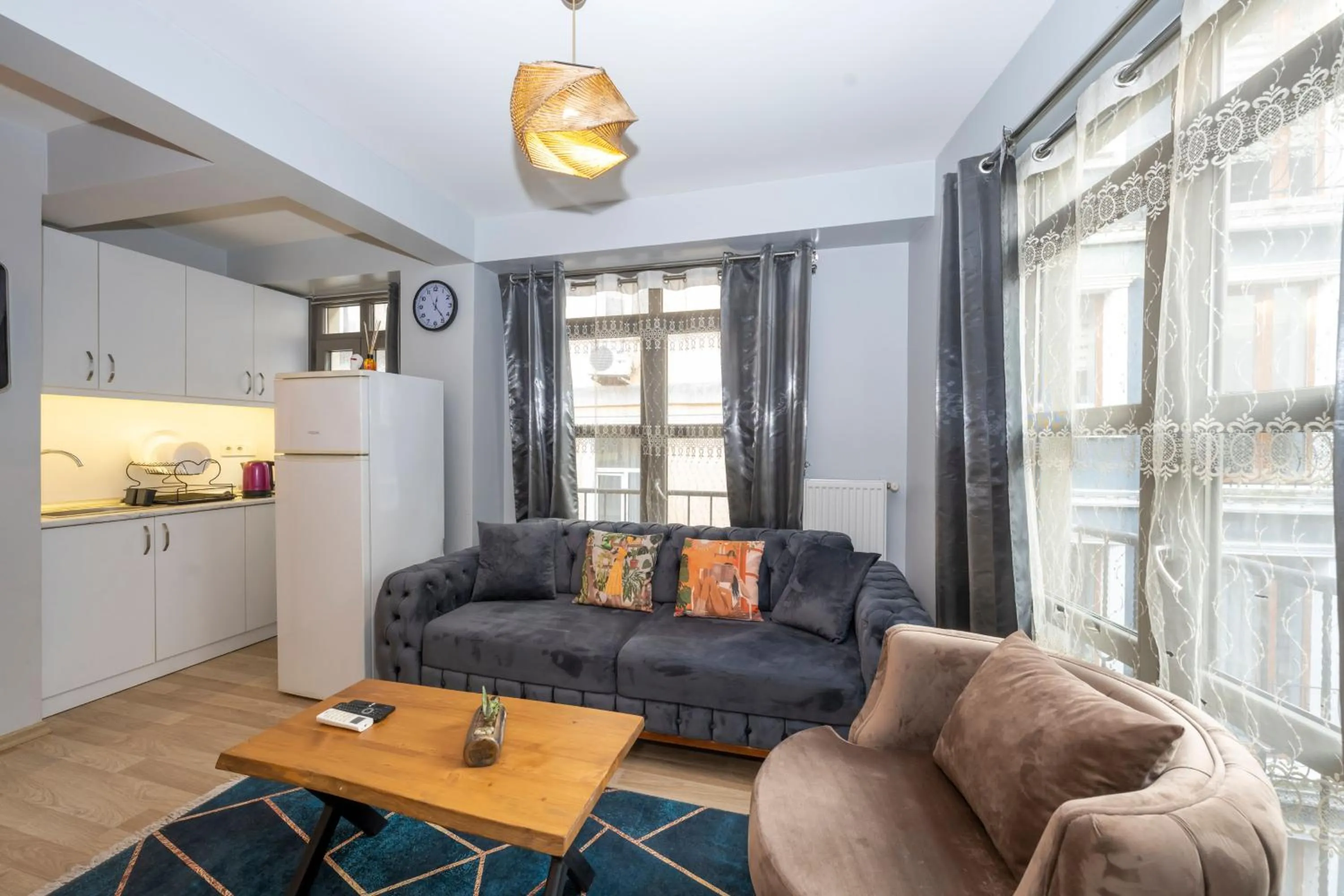 Kitchen or kitchenette in Dorne Suite Taksim Hotel