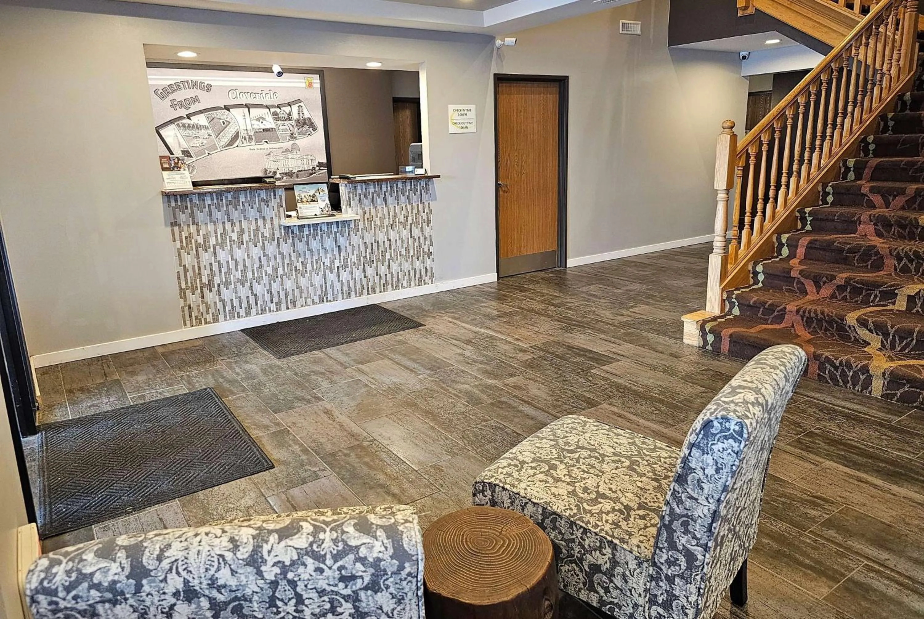 Lobby or reception in Super 8 by Wyndham Cloverdale IN