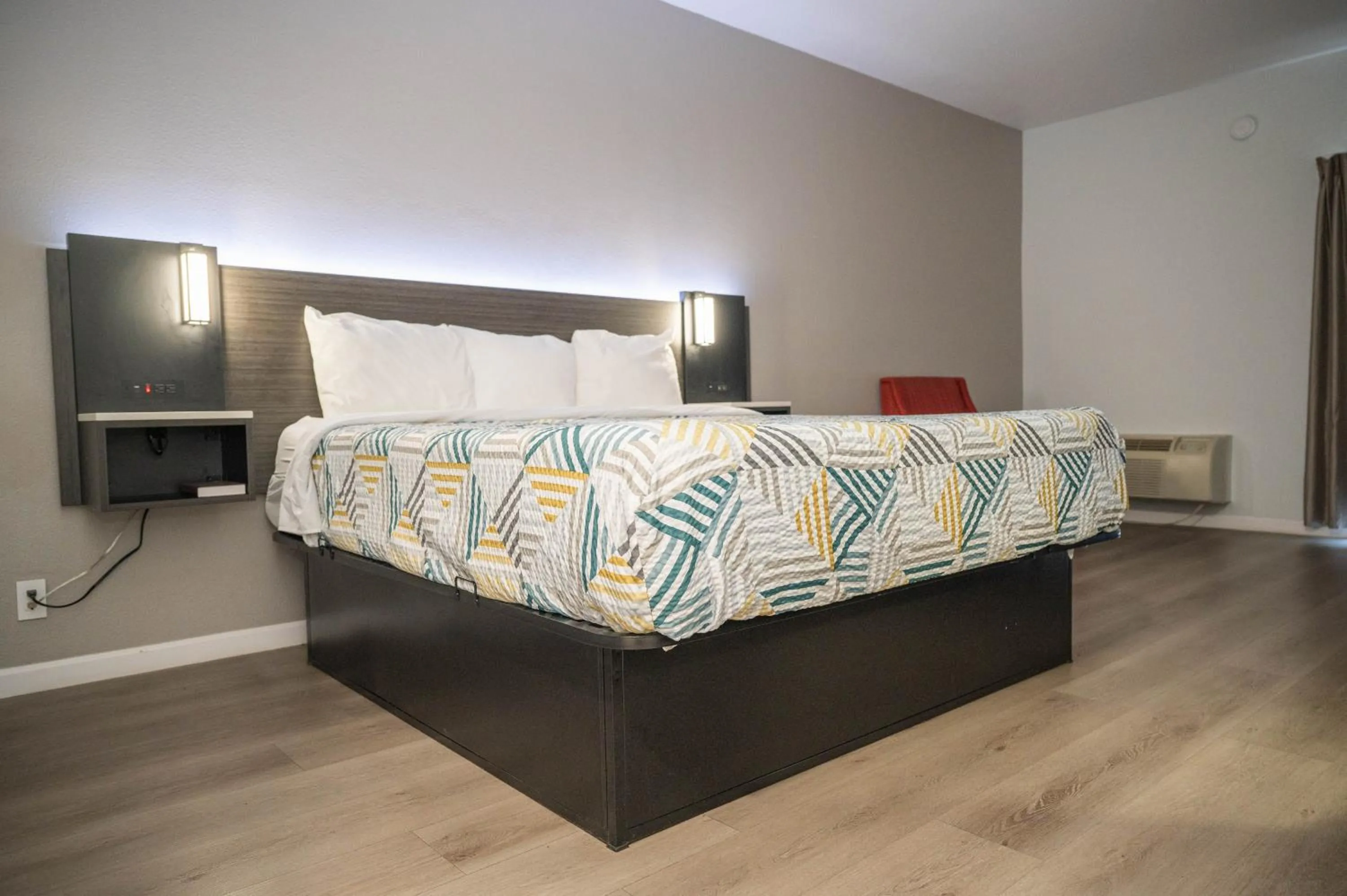 Bed in Motel 6 Soledad, CA