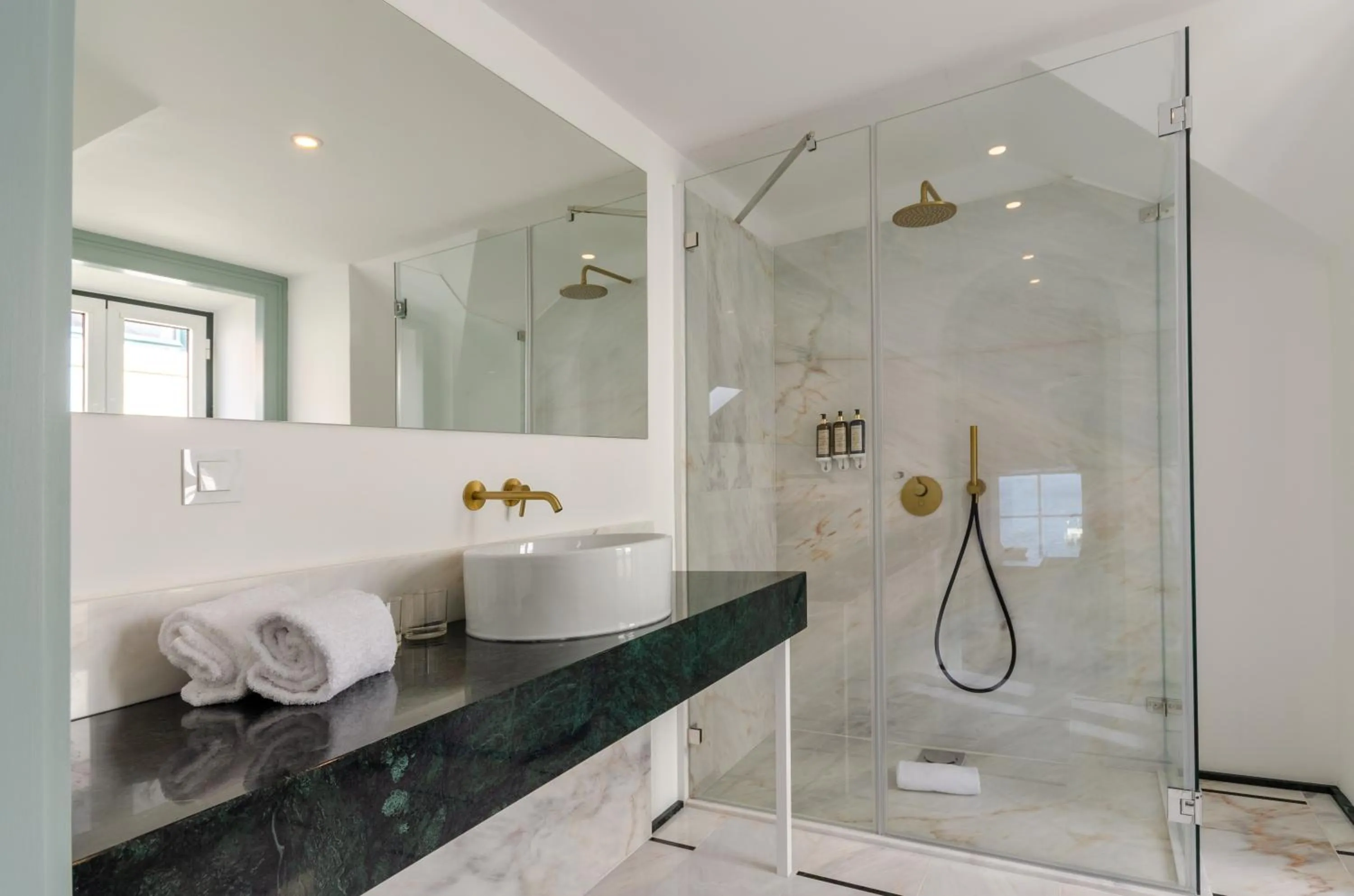 Shower in Westlight Cascais Chalet - Adults Only