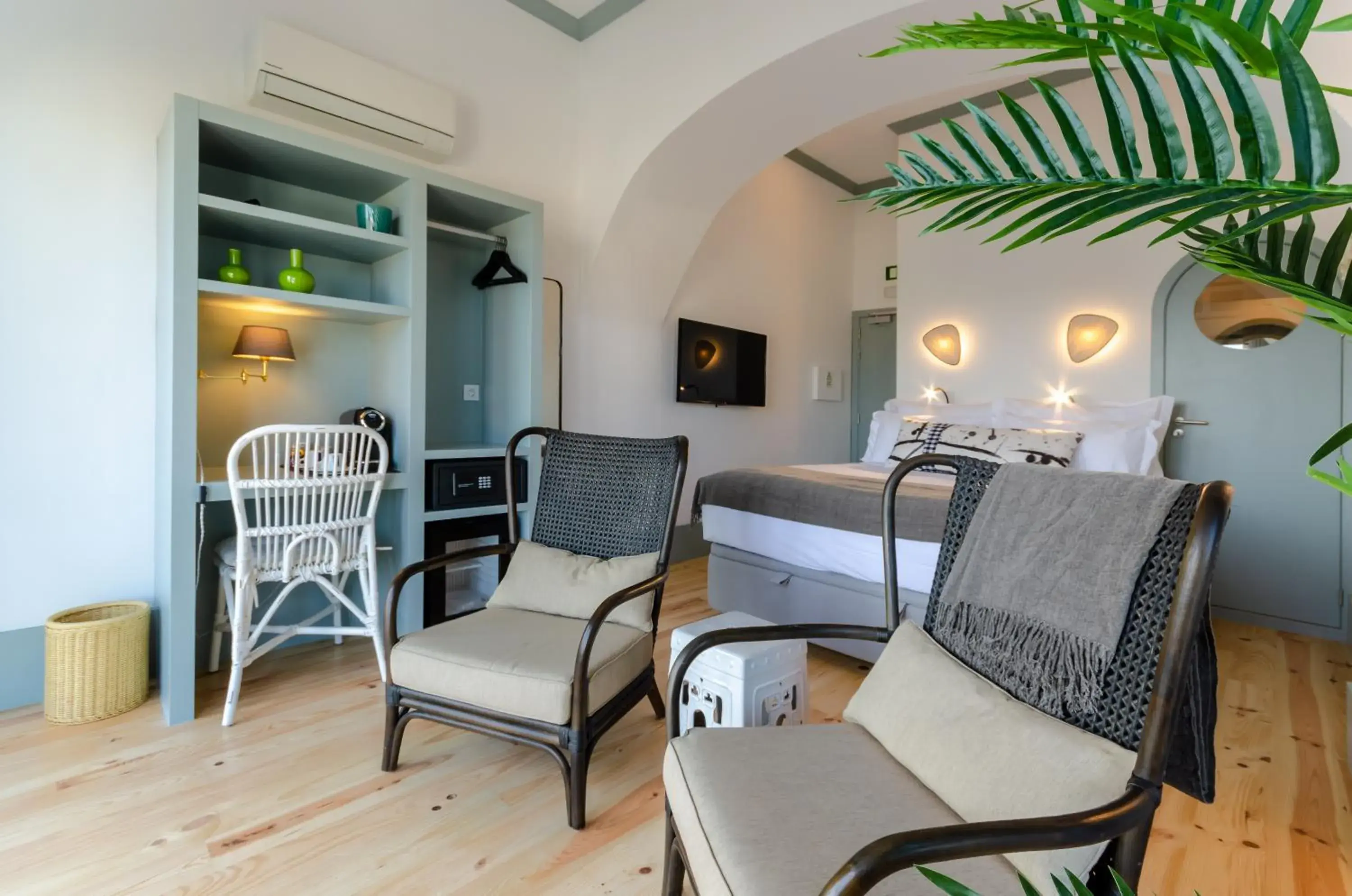 Deluxe Room with Balcony and Sea View in Westlight Cascais Chalet - Adults Only Deluxe Room with Balcony and Sea View in Westlight Cascais Chalet - Adults Only