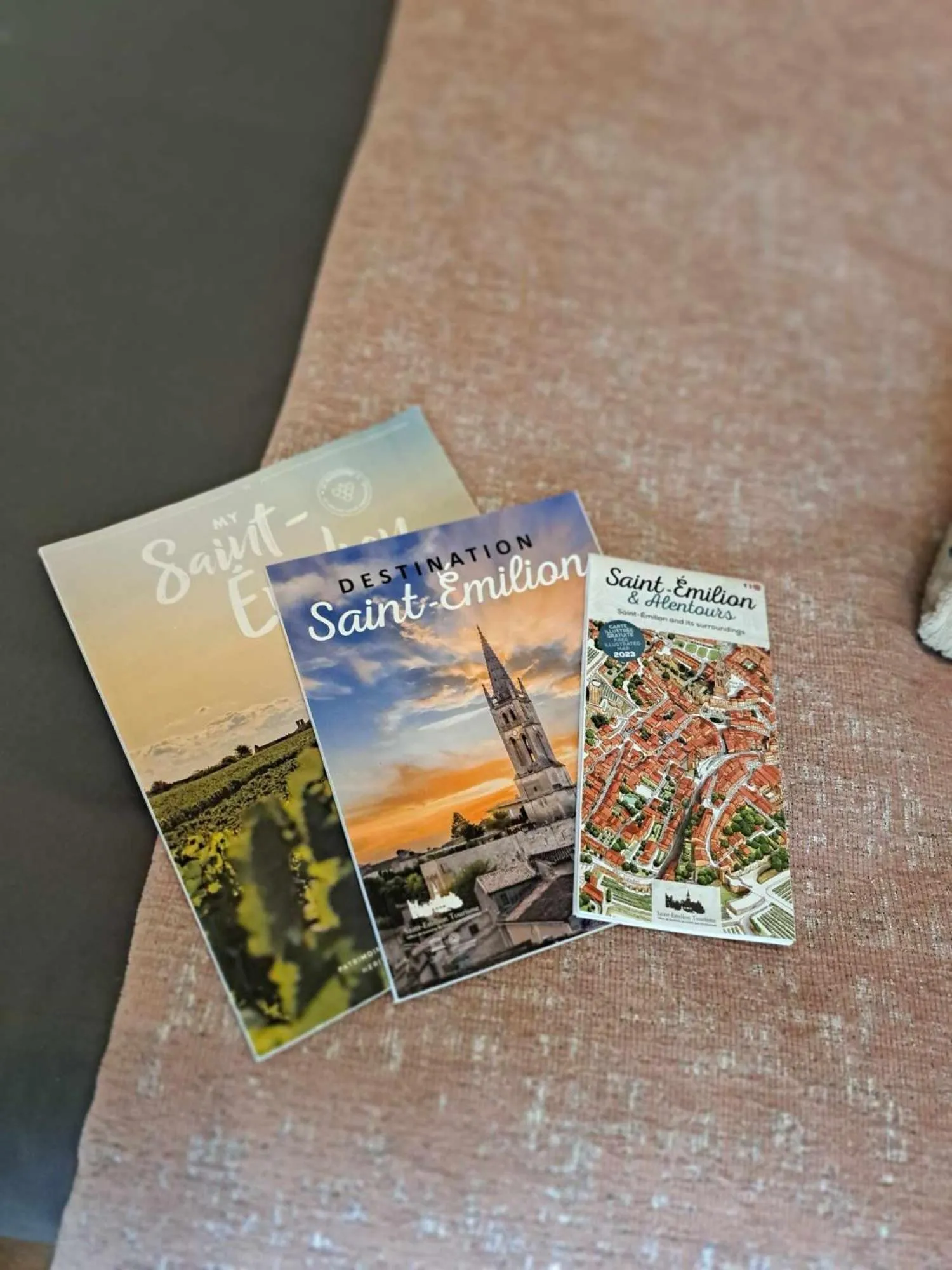 Nearby landmark in A L'OMBRE DE LA TREILLE -Proche Saint-Emilion