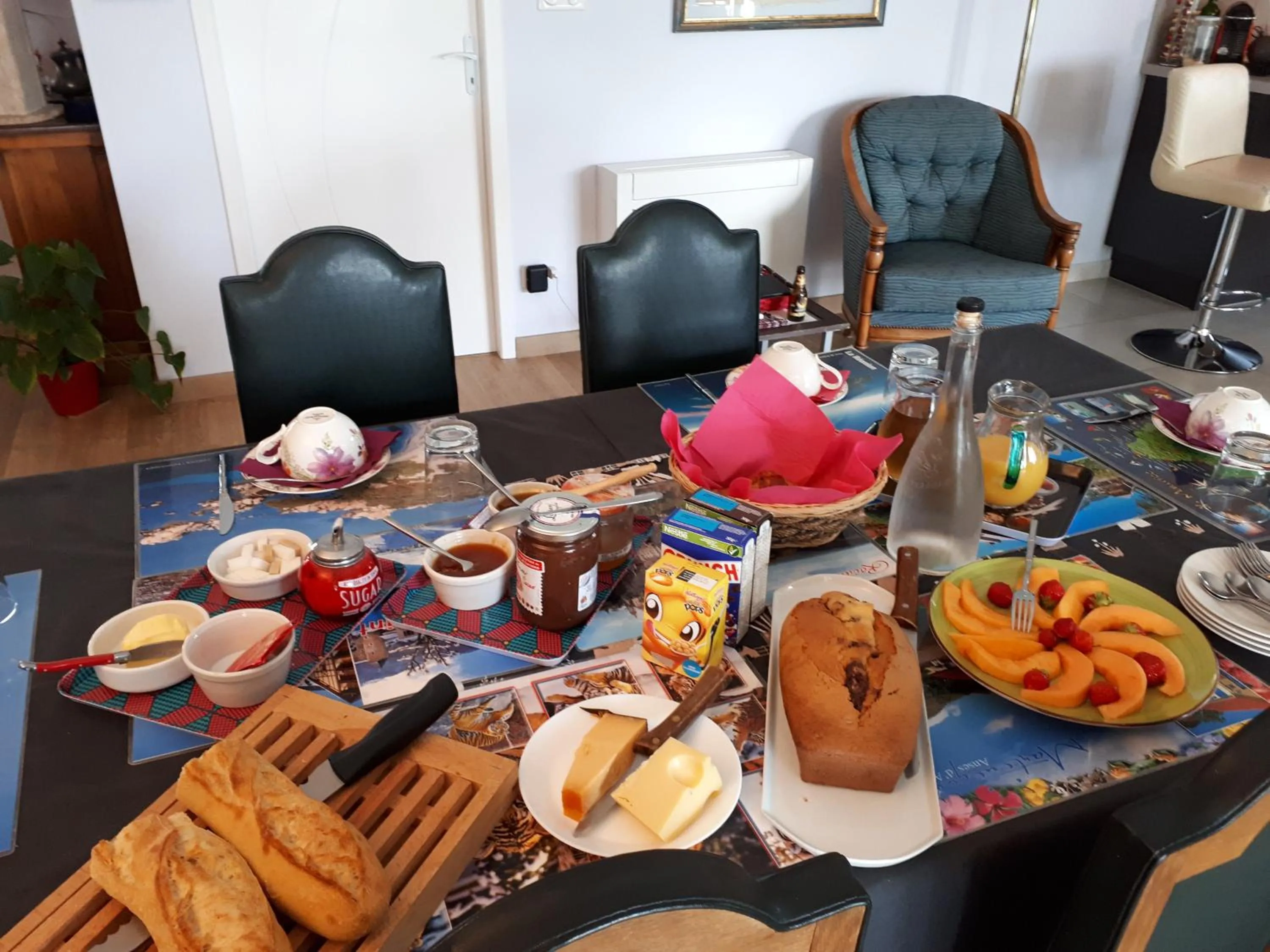 Breakfast in La Chênaie