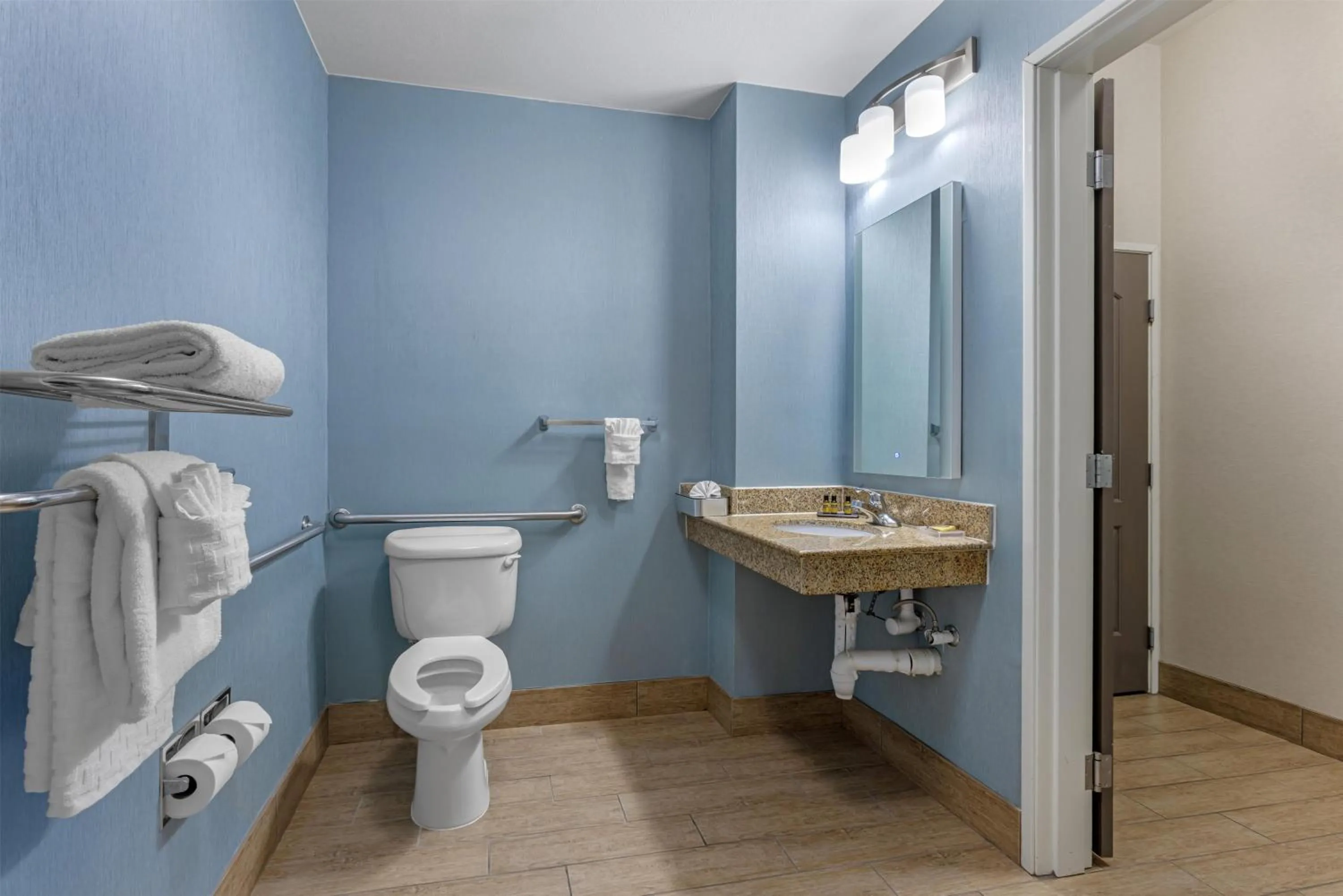 Bathroom in Best Western Plus Wasco Inn & Suites