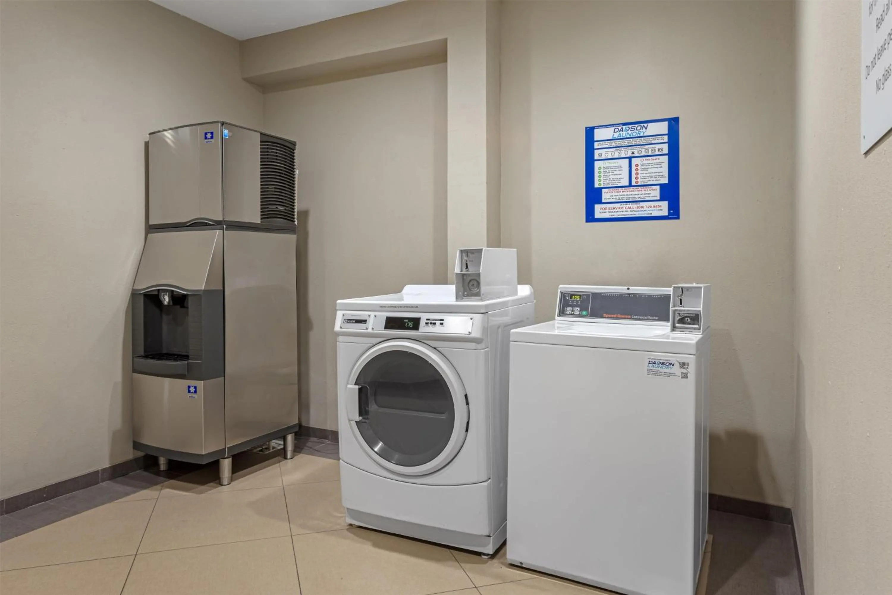 Property building in Best Western Plus Wasco Inn & Suites