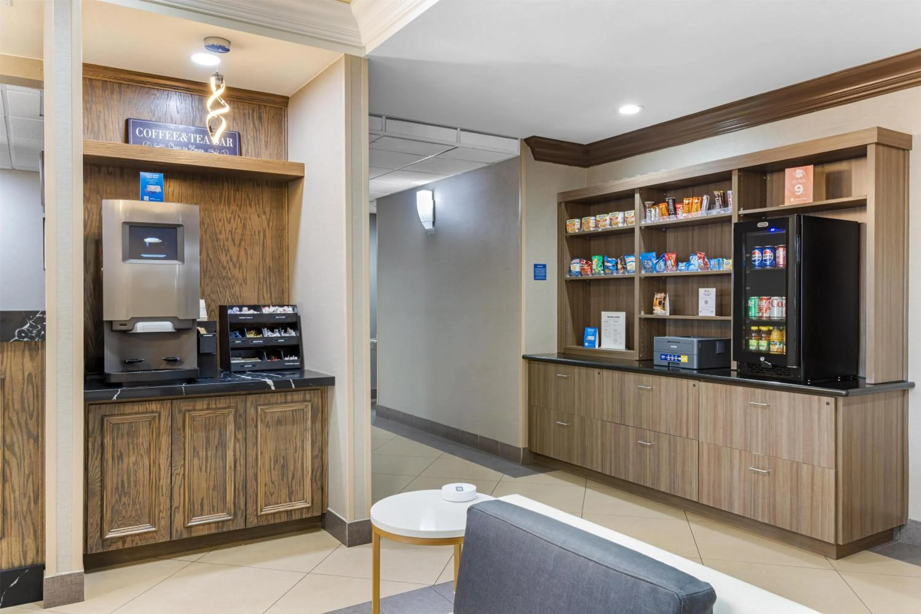 Property building in Best Western Plus Wasco Inn & Suites