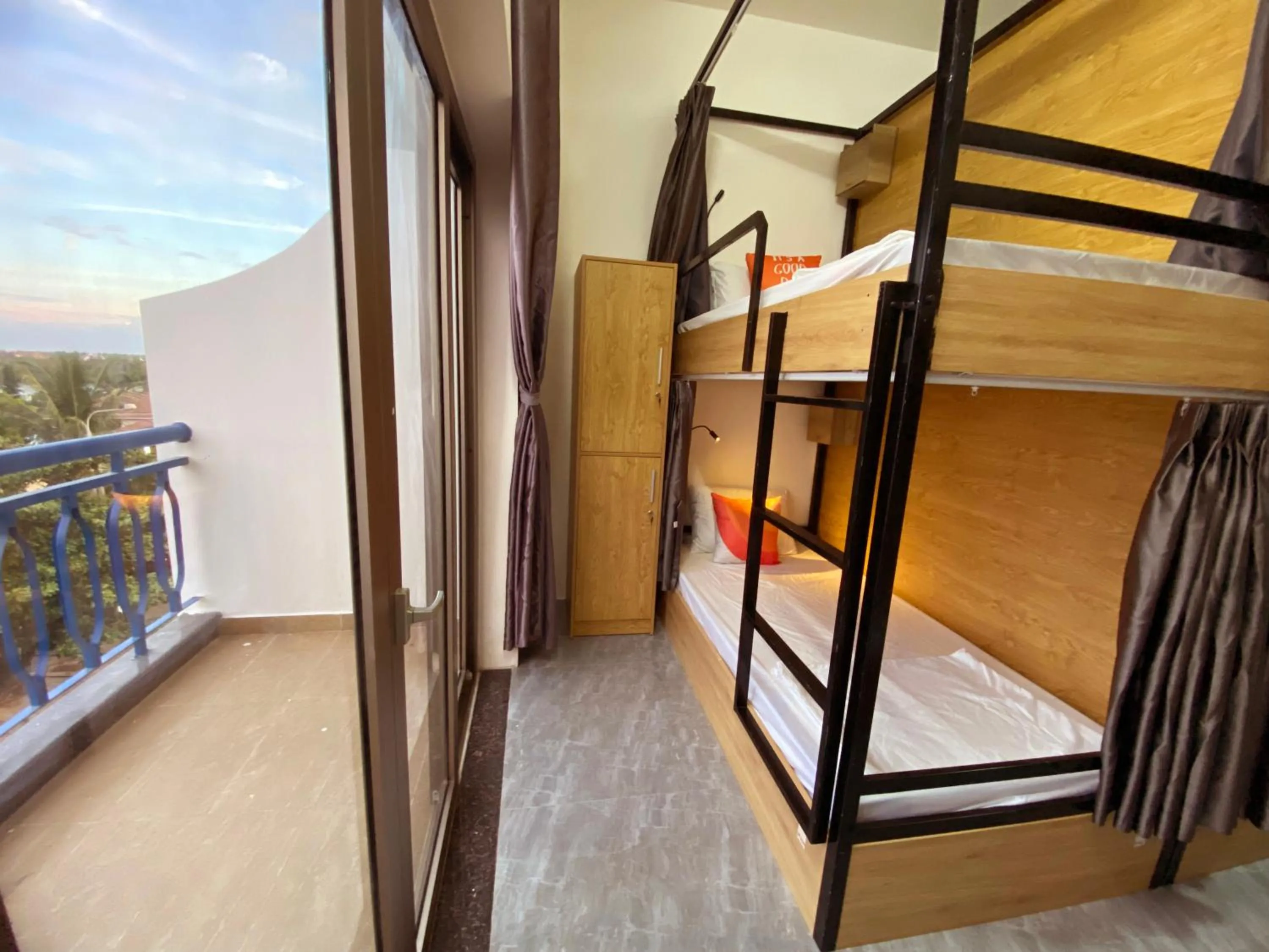 Bed in Silk and Sea Hotel