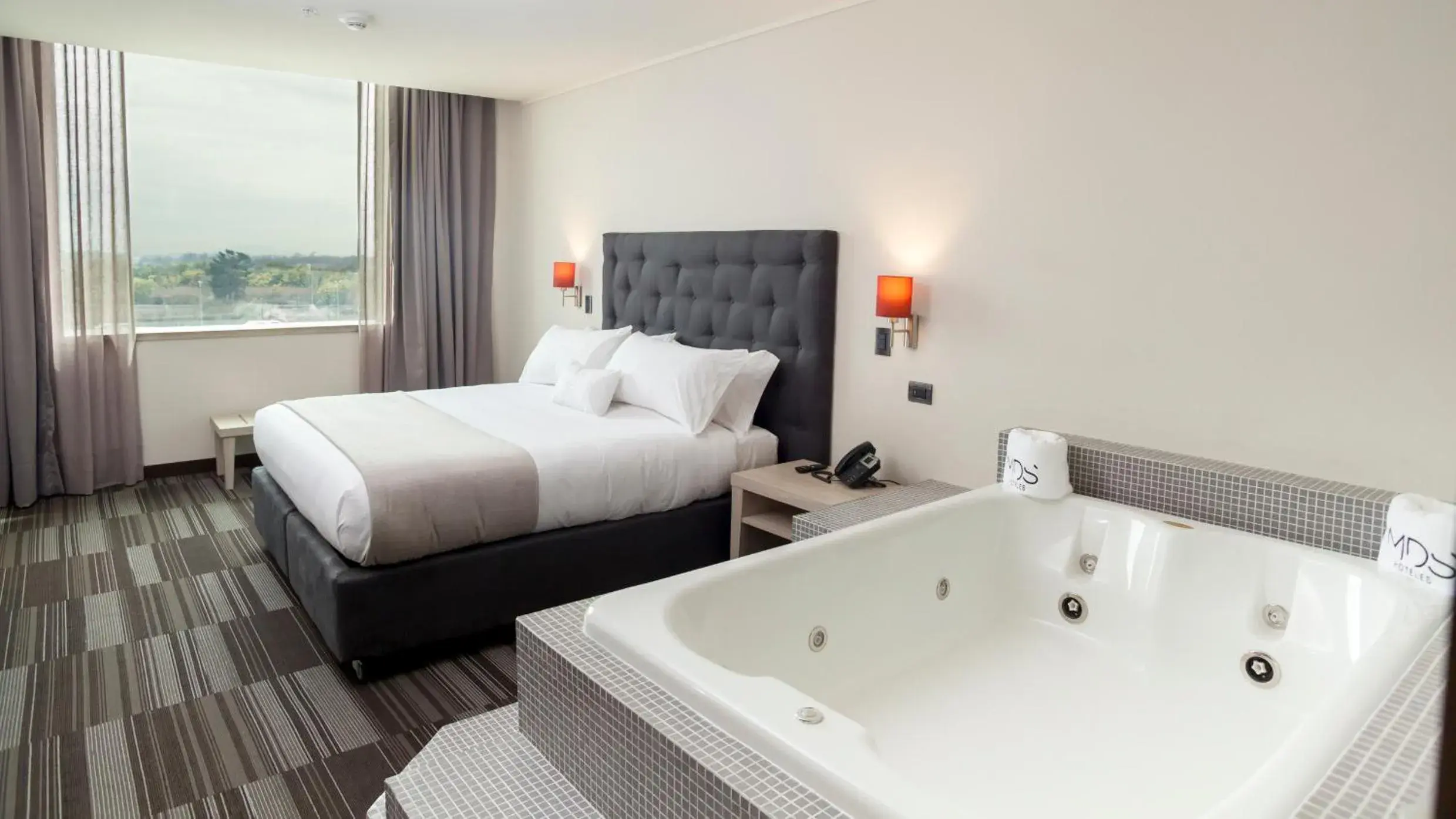 King Suite with Spa Bath in MDS Hotel Chillan King Suite with Spa Bath in MDS Hotel Chillan