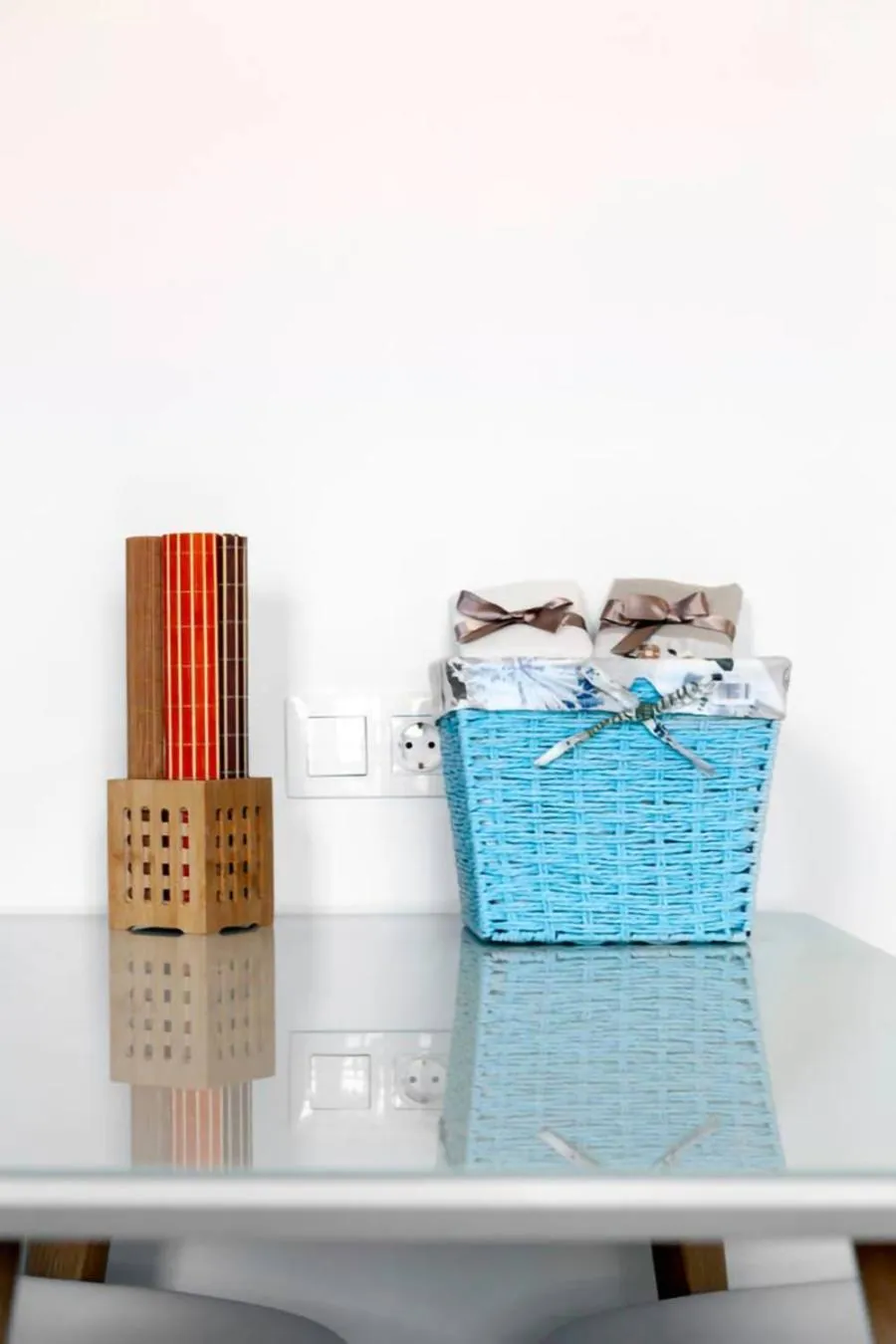 Decorative detail in Cozy Studios on Freedom Square