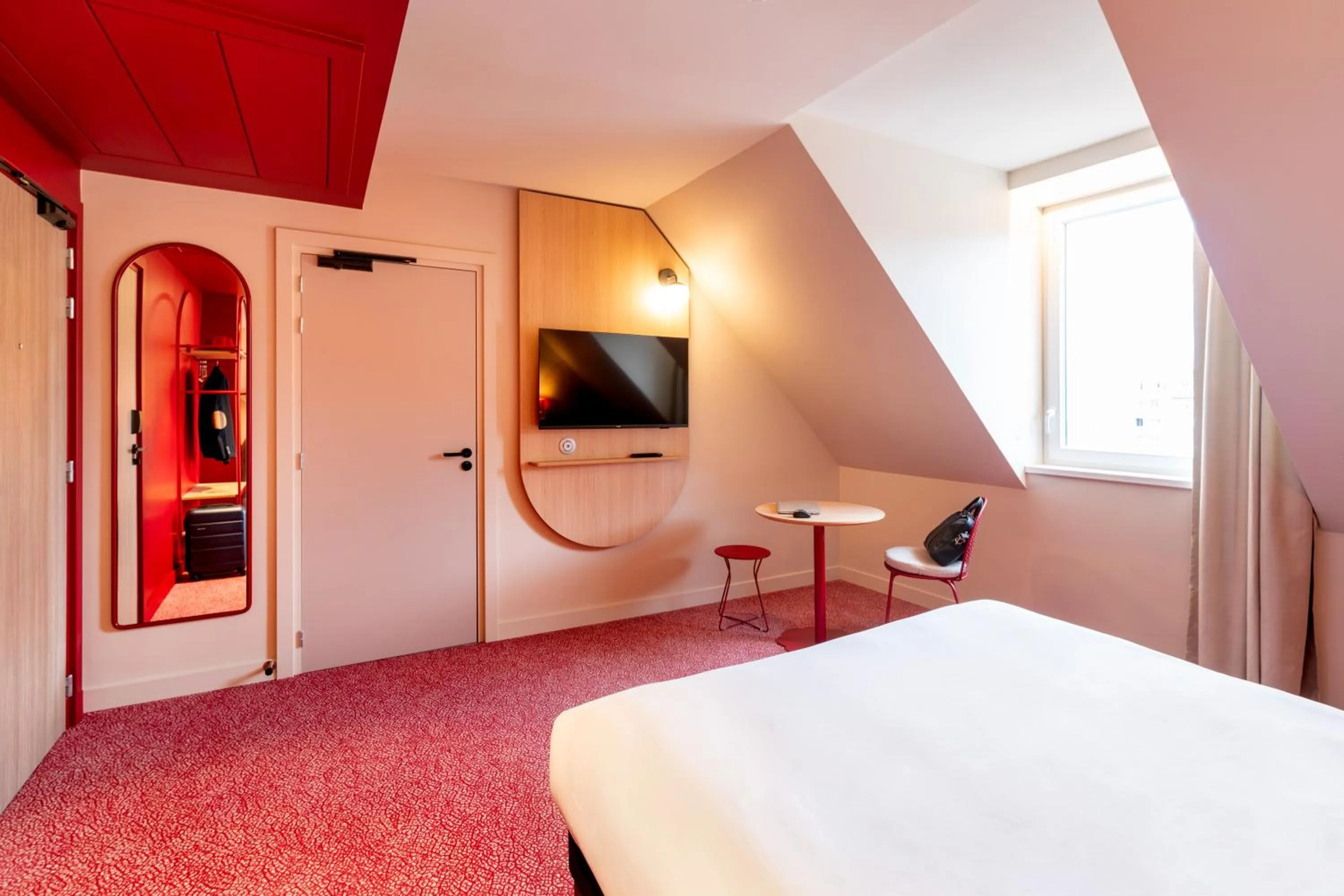 Bed in Ibis Styles Strasbourg Centre République