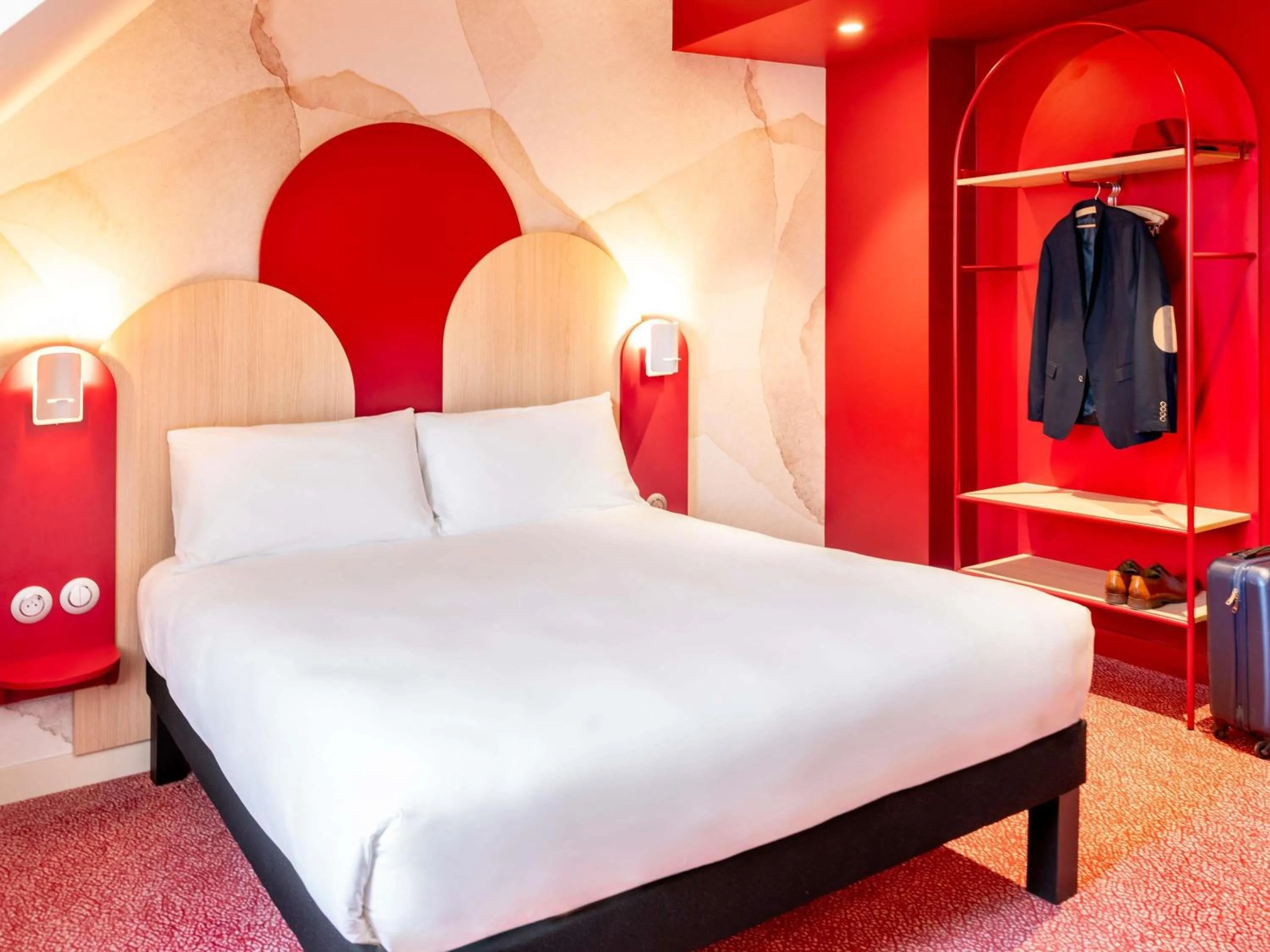 Bedroom, Bed in Ibis Styles Strasbourg Centre République