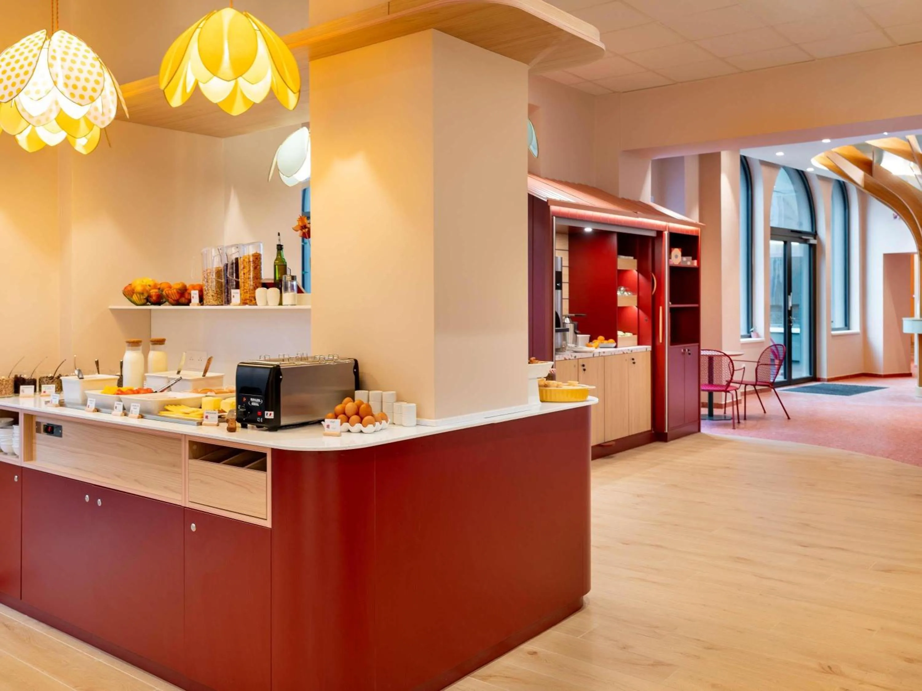 Breakfast in Ibis Styles Strasbourg Centre République