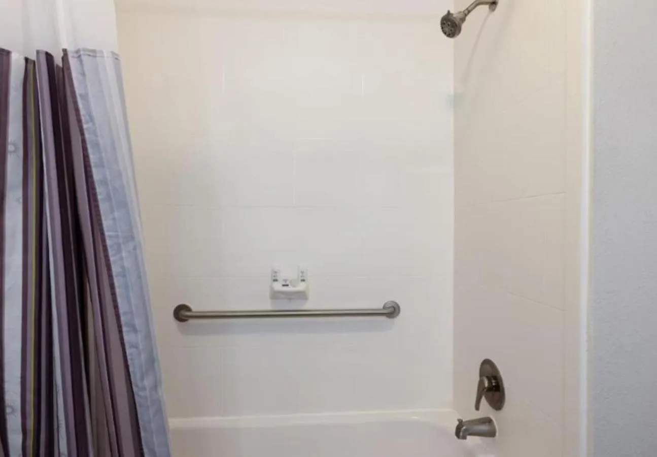 Shower in Microtel Inn & Suites by Wyndham Hazelton/Bruceton Mills