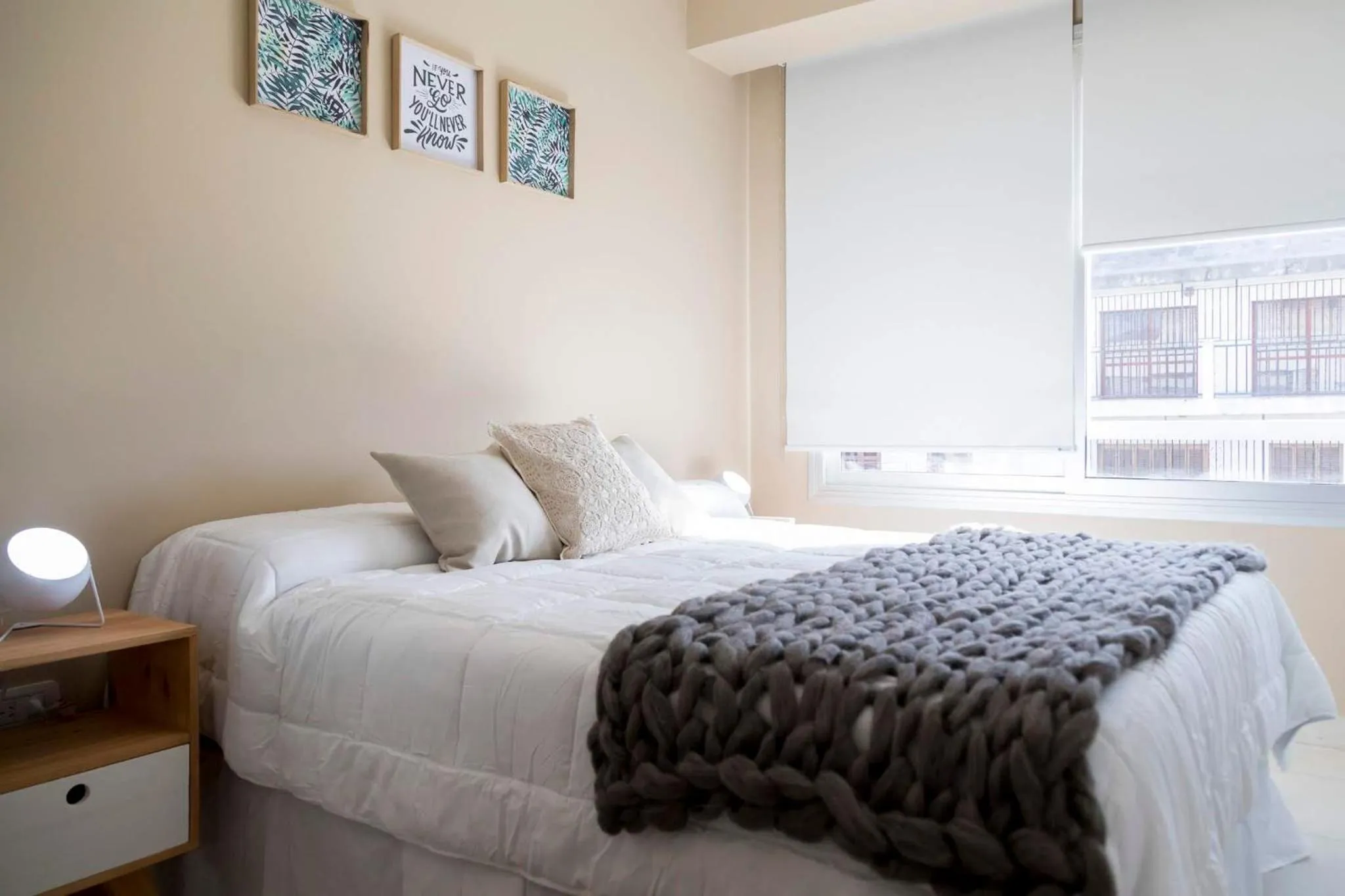 Bedroom, Bed in DEL SOL Apartamentos Salta