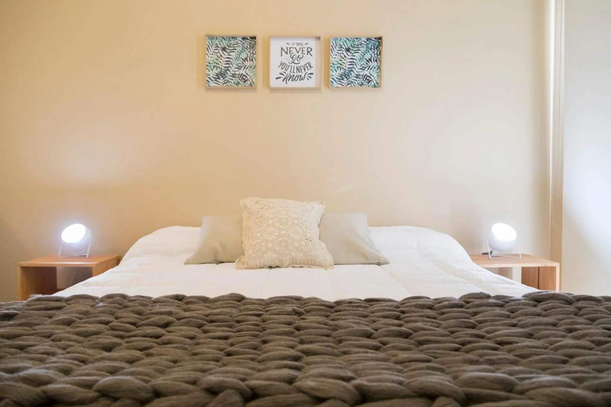 Bedroom, Bed in DEL SOL Apartamentos Salta