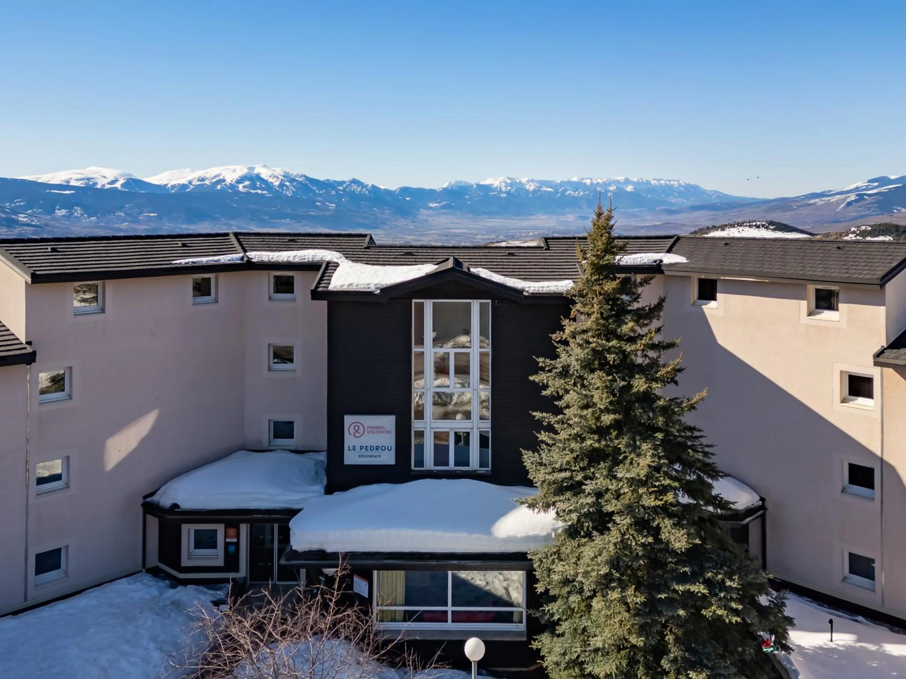 Property building in Résidence Pierre & Vacances Le Pédrou