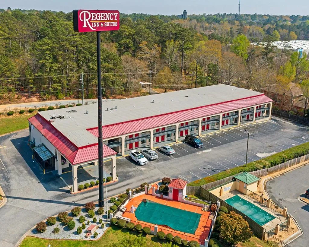 Property building in Regency Inn & Suites