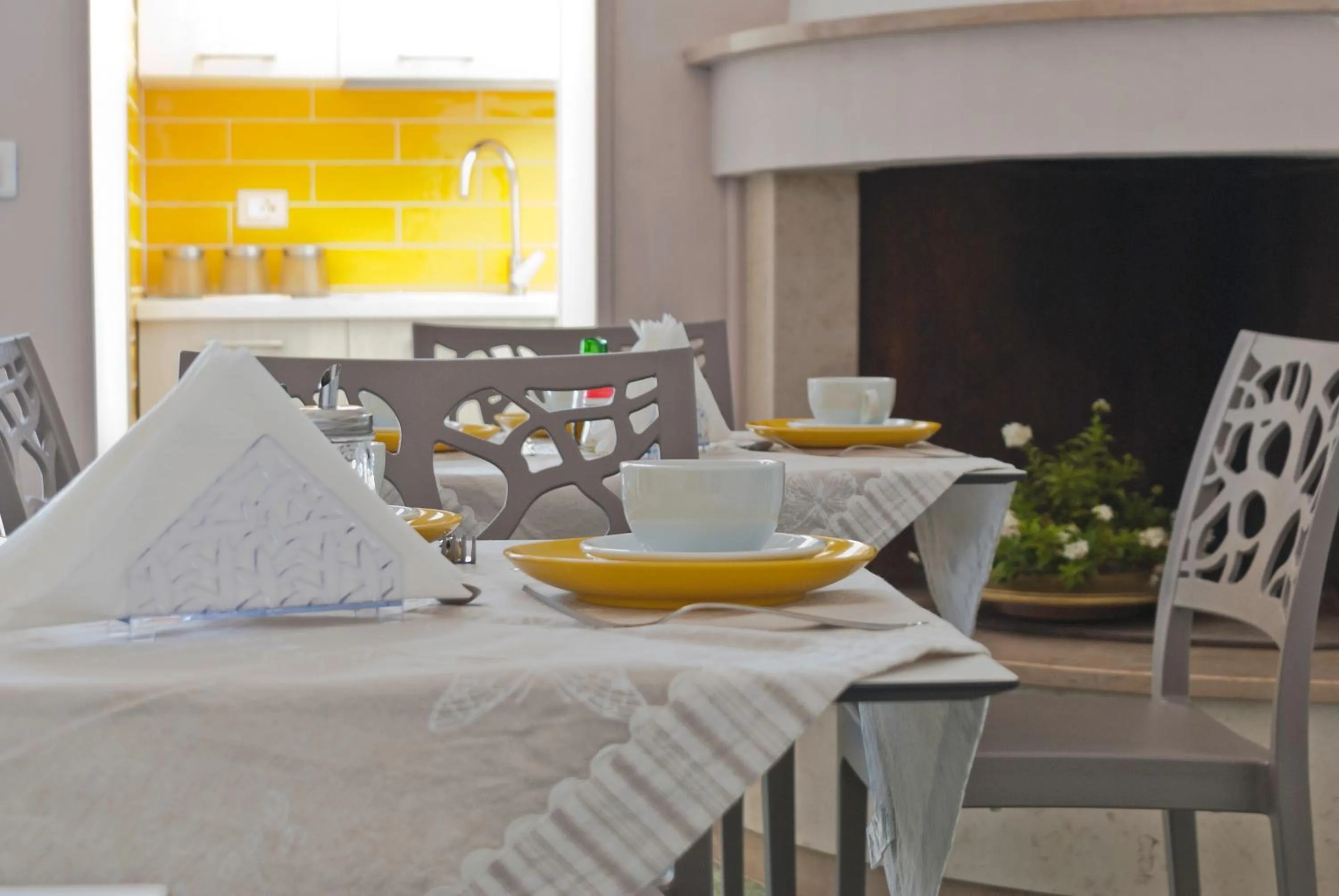 Communal lounge/ TV room in B&B Mamma Carolina