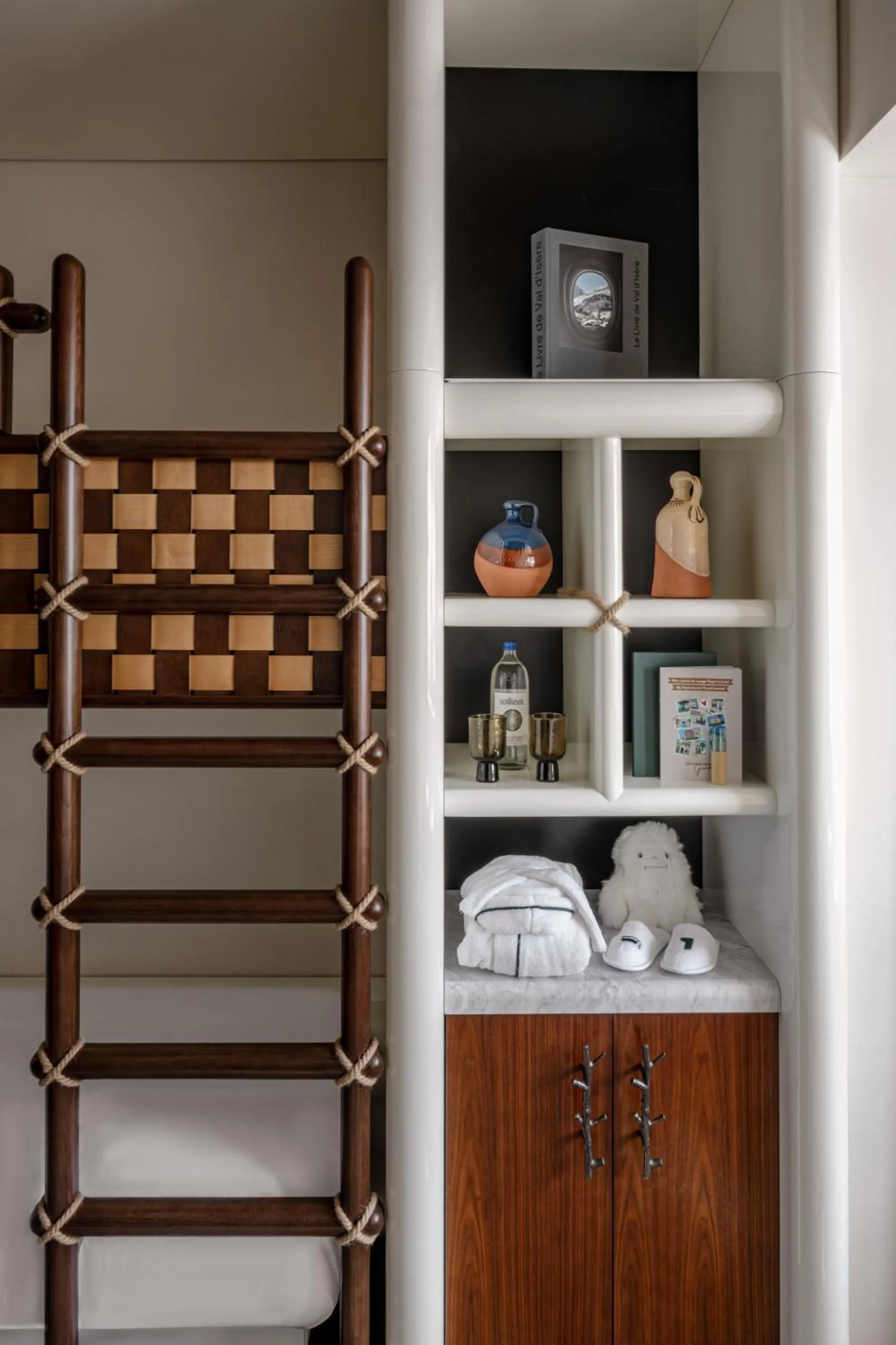Bed in Experimental Chalet Val d'Isère