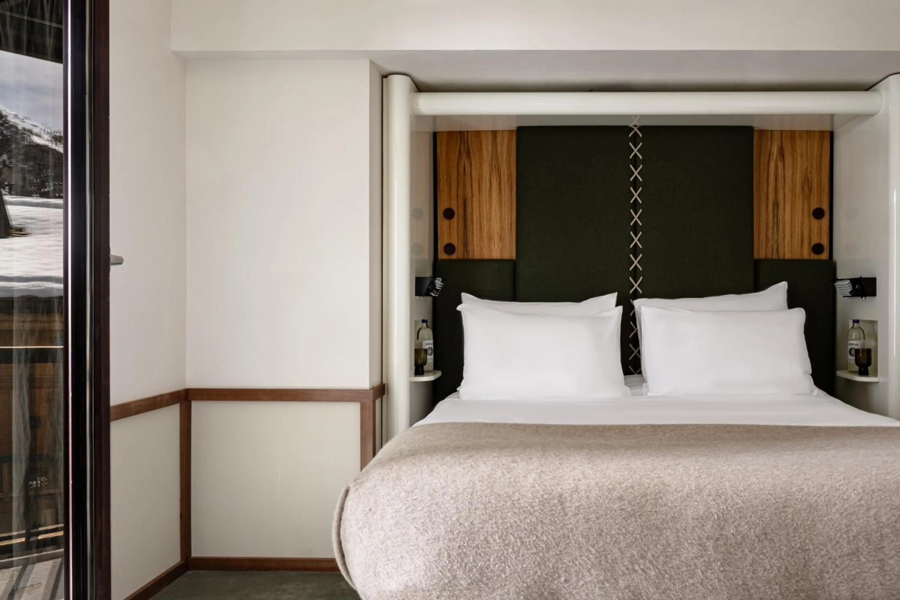 Bed in Experimental Chalet Val d'Isère