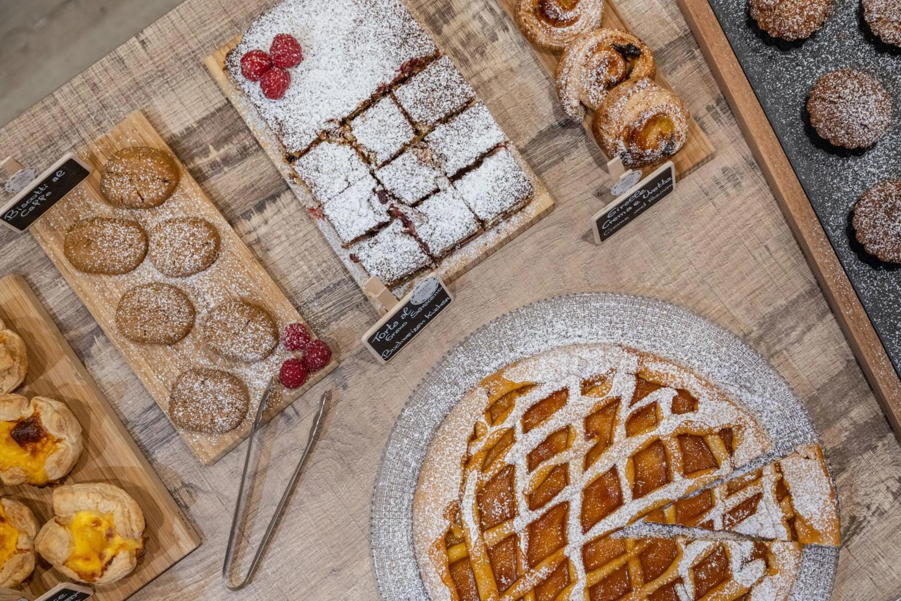 Buffet breakfast in Maison Valentina