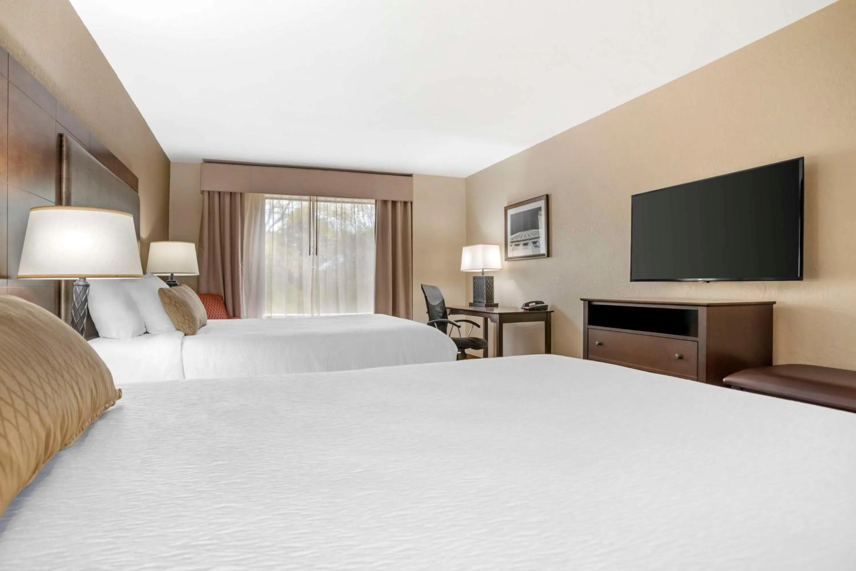 Bedroom, Bed in Best Western Gardendale