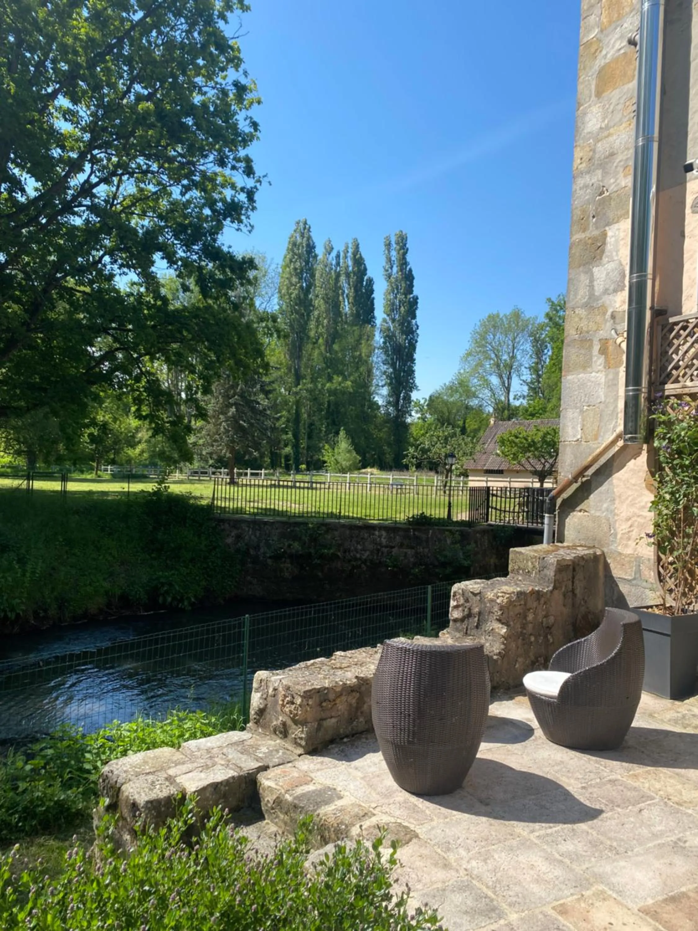 Patio in Le Moulin Bleu