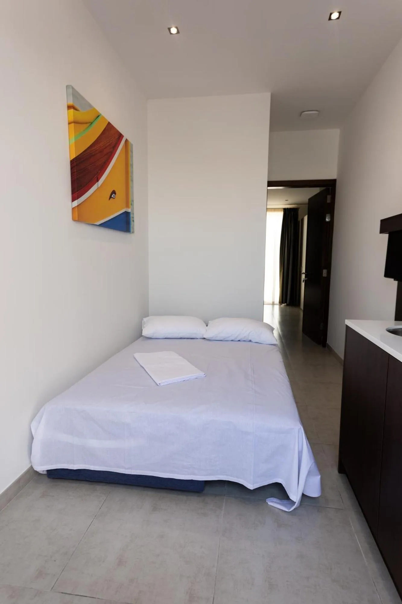 Bed in The Shipwright's Lodge