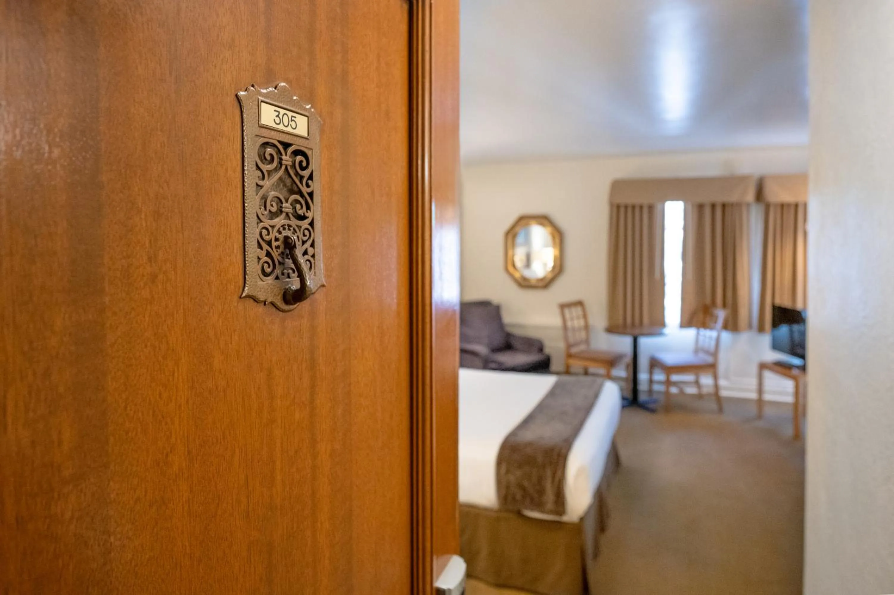 Bedroom, Bed in The Baroness Hotel