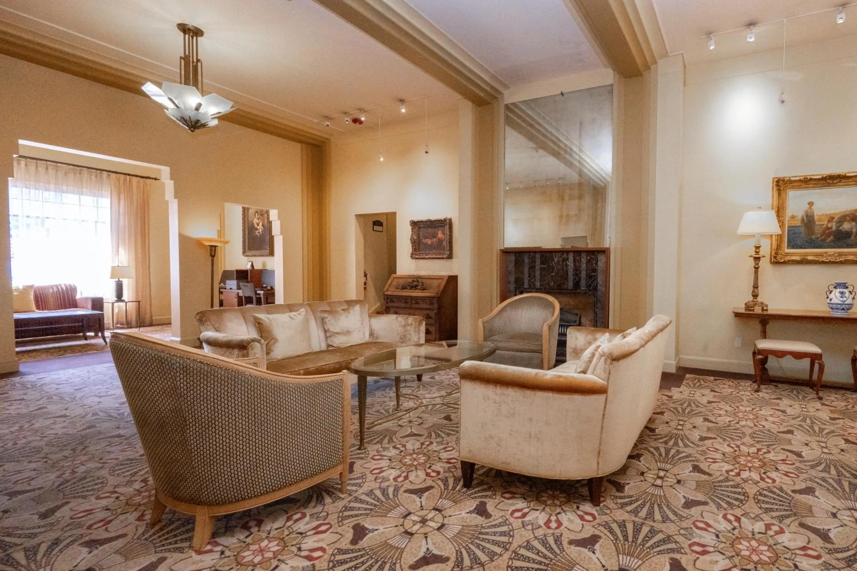 Lobby or reception in The Baroness Hotel