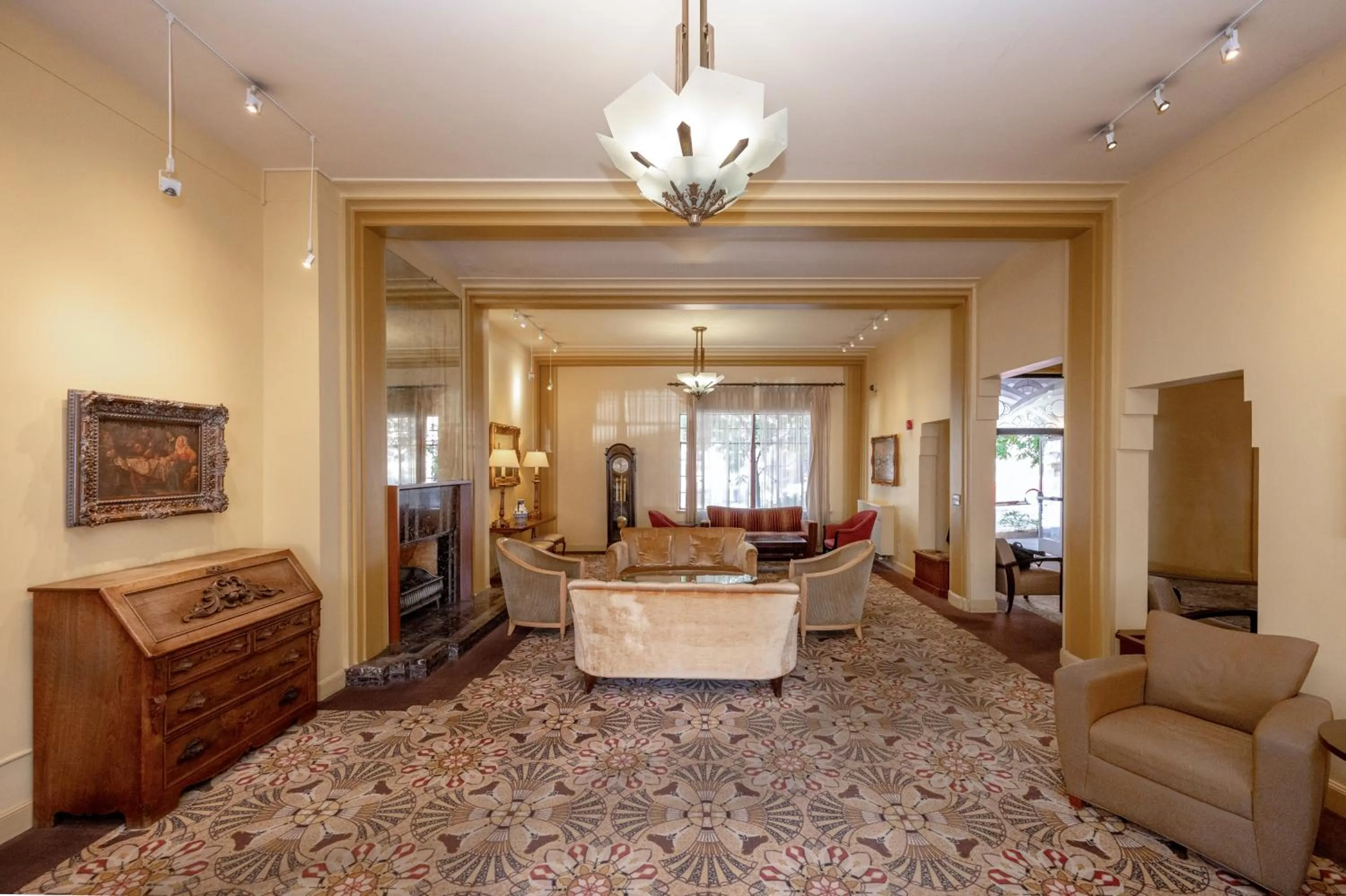 Lobby or reception in The Baroness Hotel