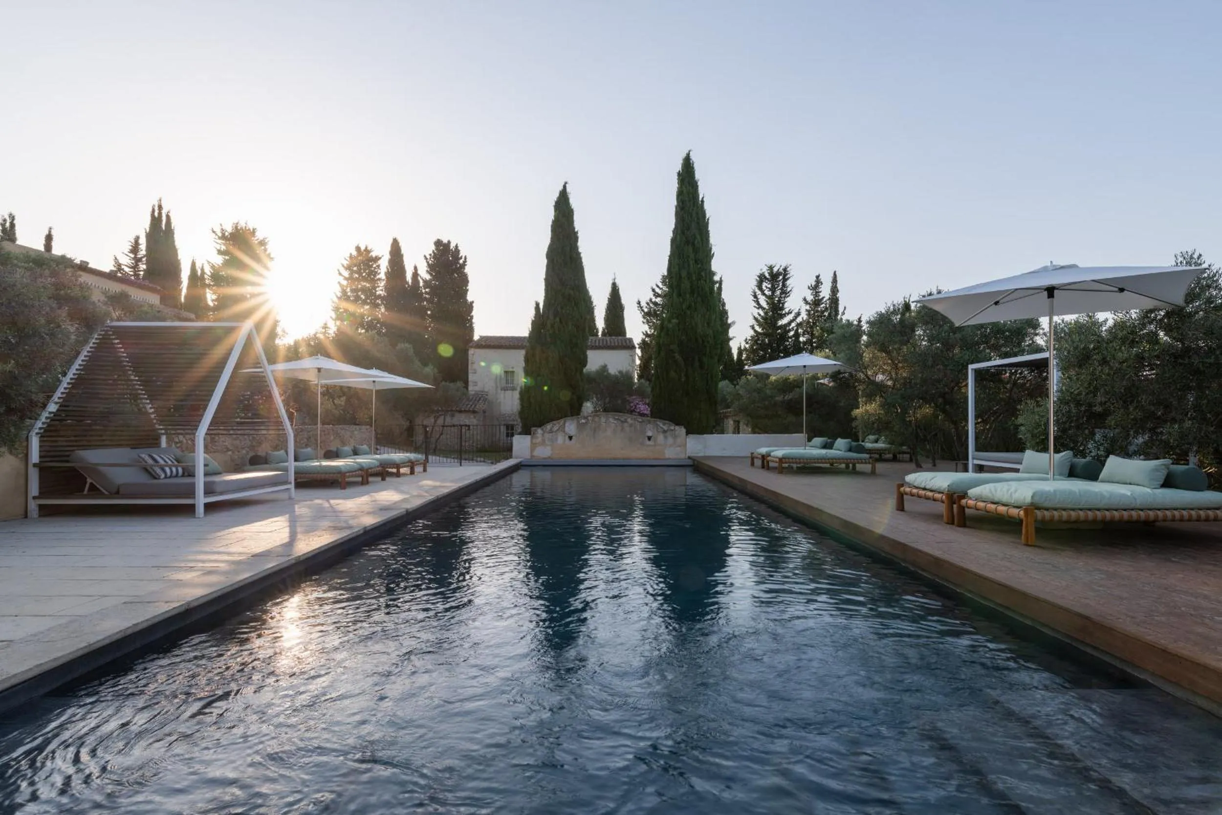 Swimming pool in Les Petites Maisons - Hameau des Baux