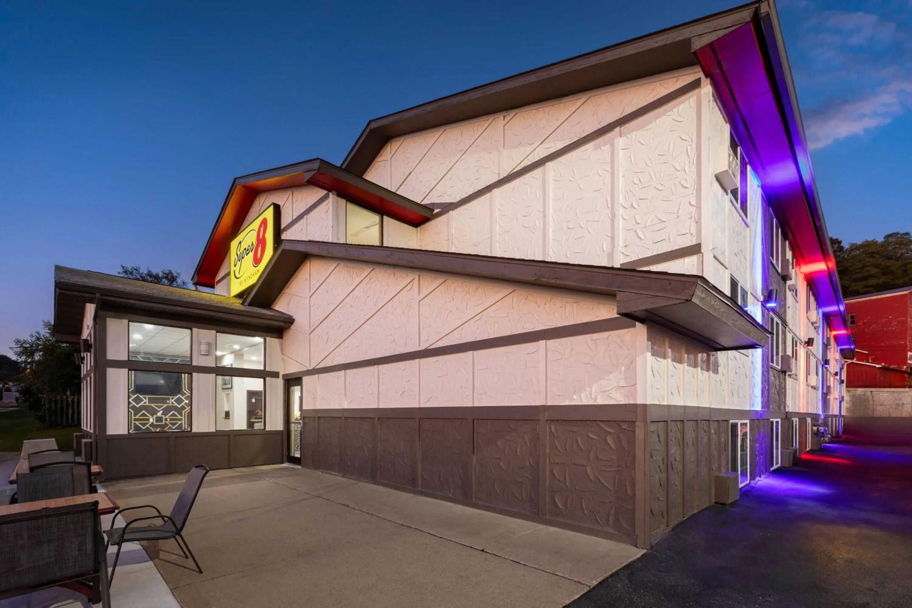 Property building in Super 8 by Wyndham Winona MN